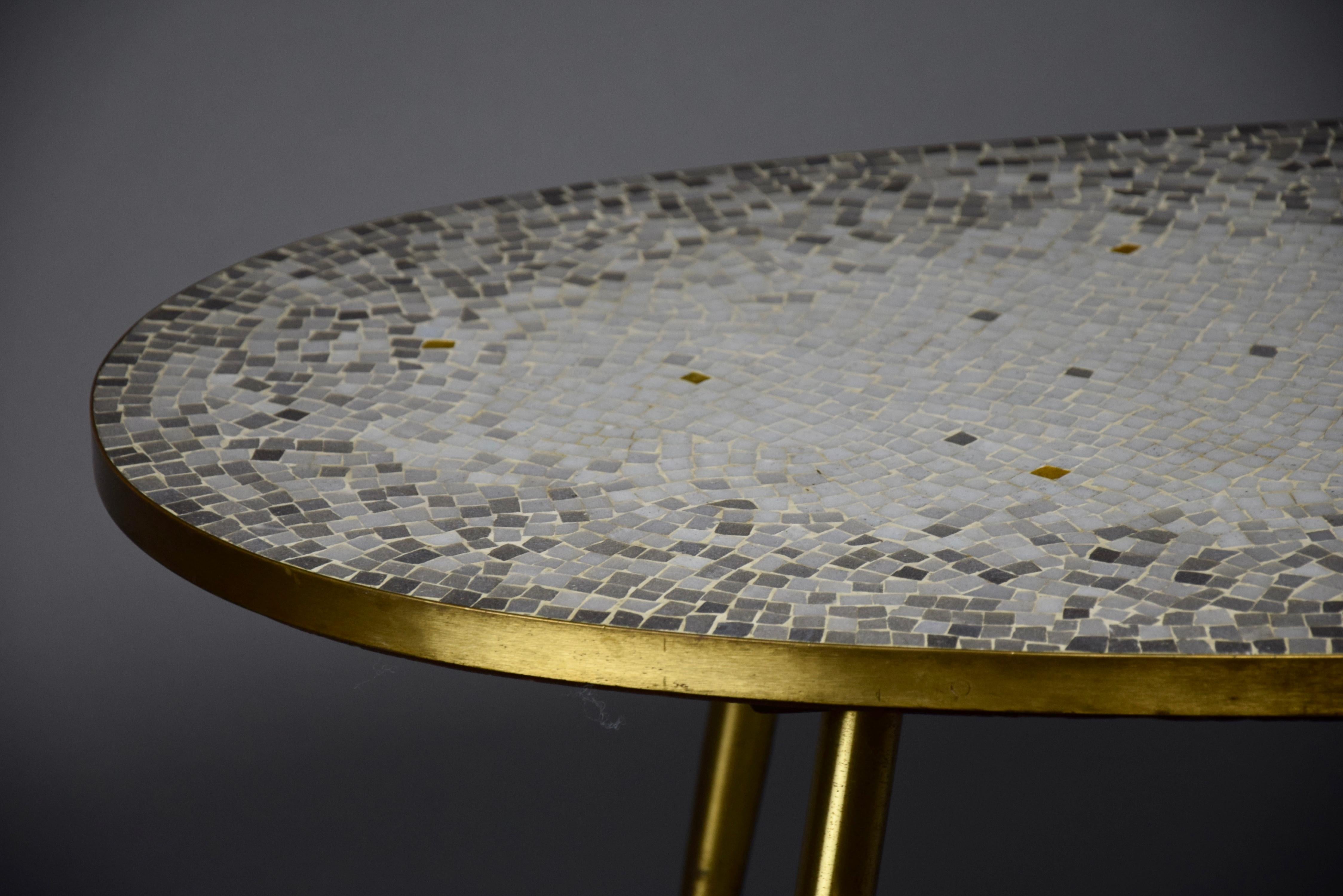 Oval Grey Glass Mosaic Coffee Table with  with Gold Highlights For Sale 3