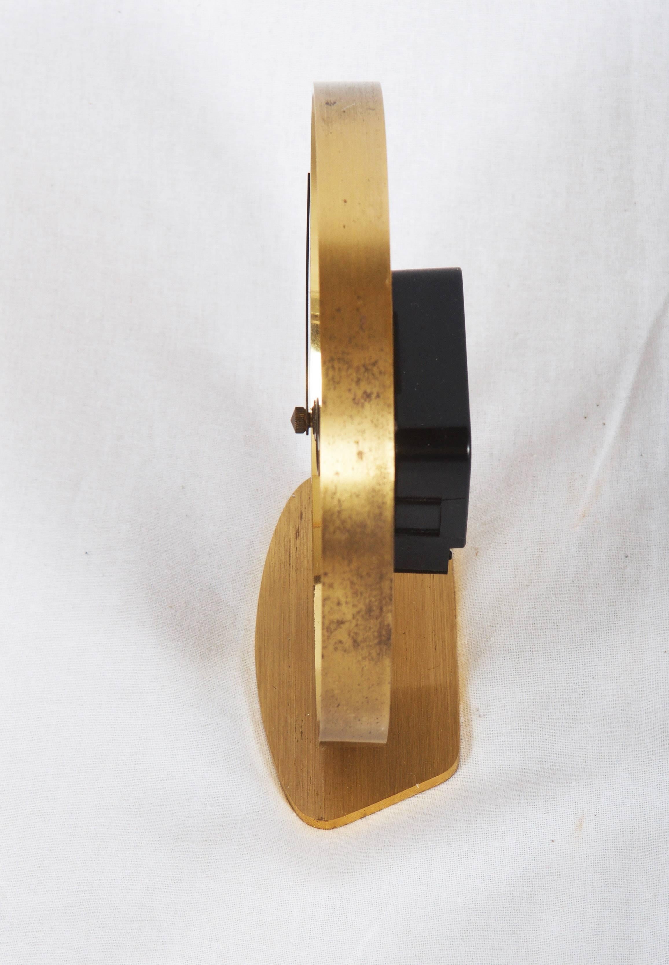 Brass Midcentury Table Clock by Kienzle In Excellent Condition In Vienna, AT