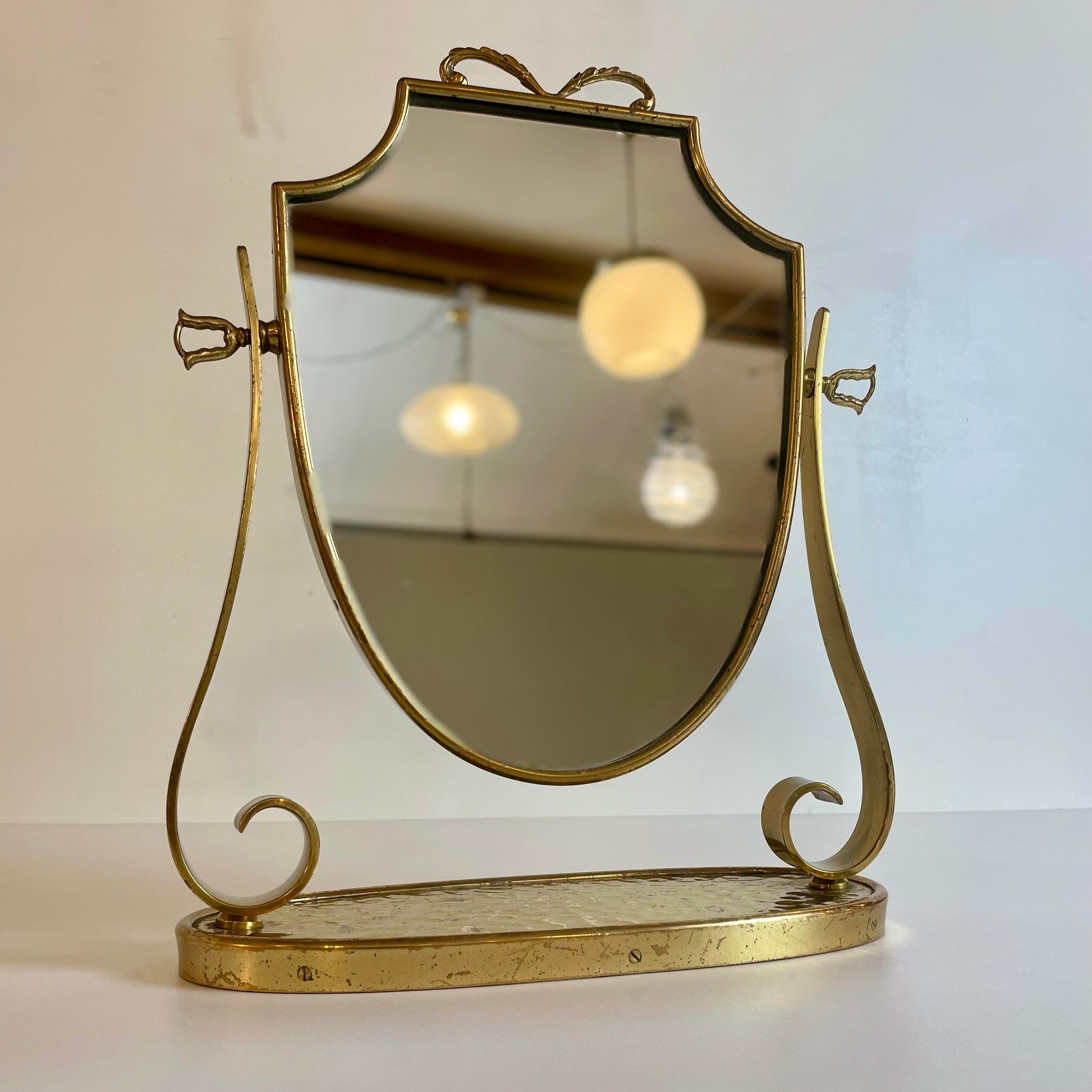 Espejo de latón al estilo de Gio Ponti, años 40 en venta 1