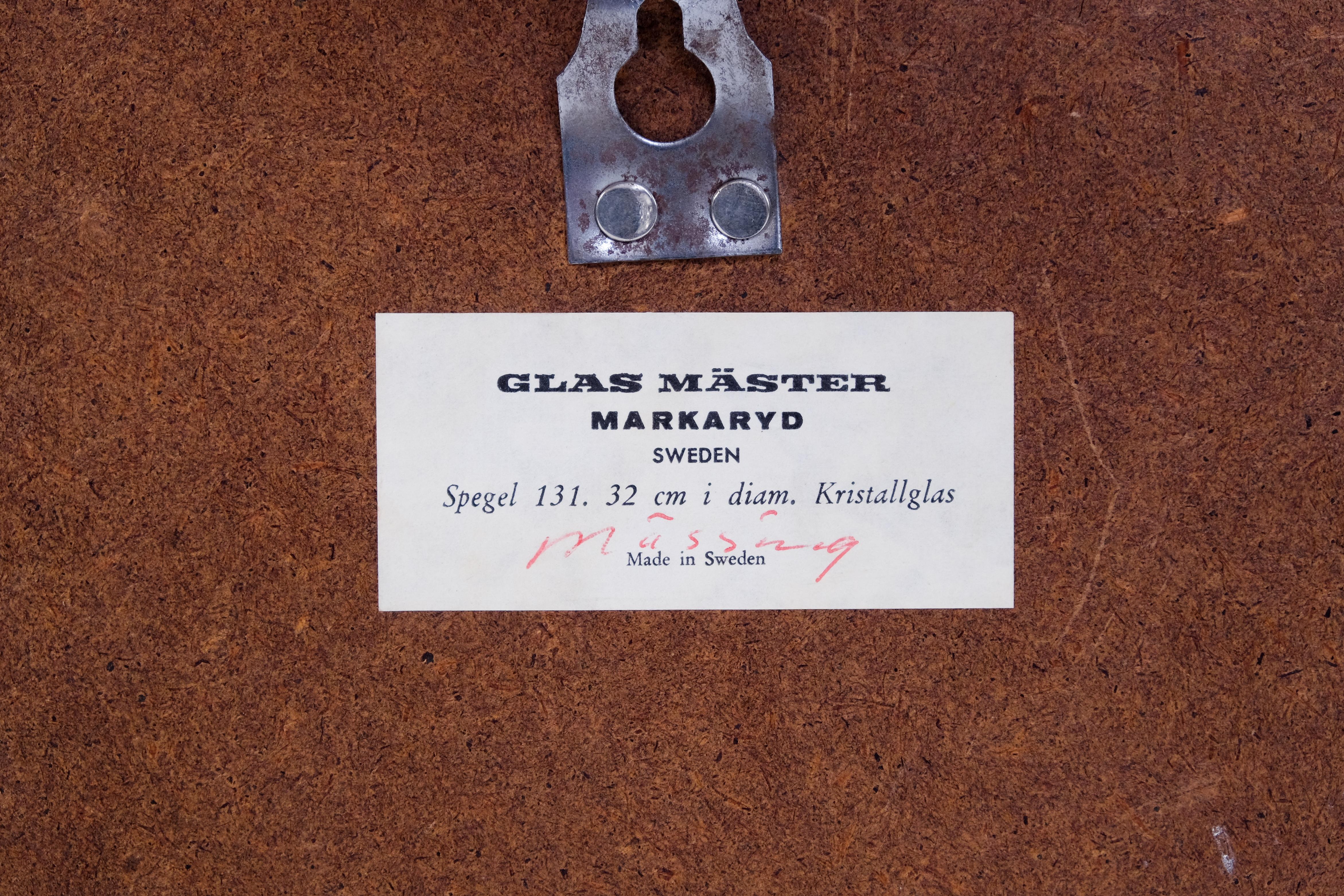 Milieu du XXe siècle Miroir en laiton modèle 131, Glasmäster, Markaryd, Suède, années 1960 en vente