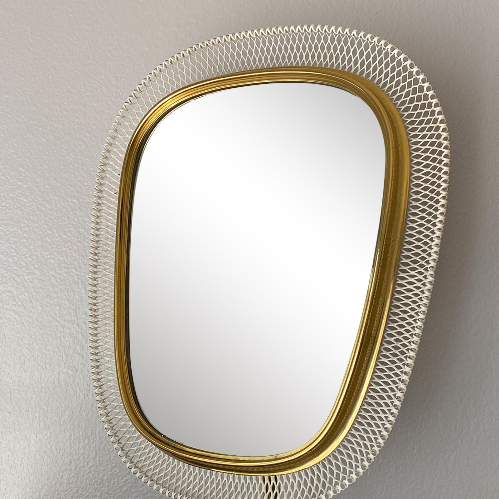 Brass Modernist Vanity Mirror by Vereinigte Werkstätten 2