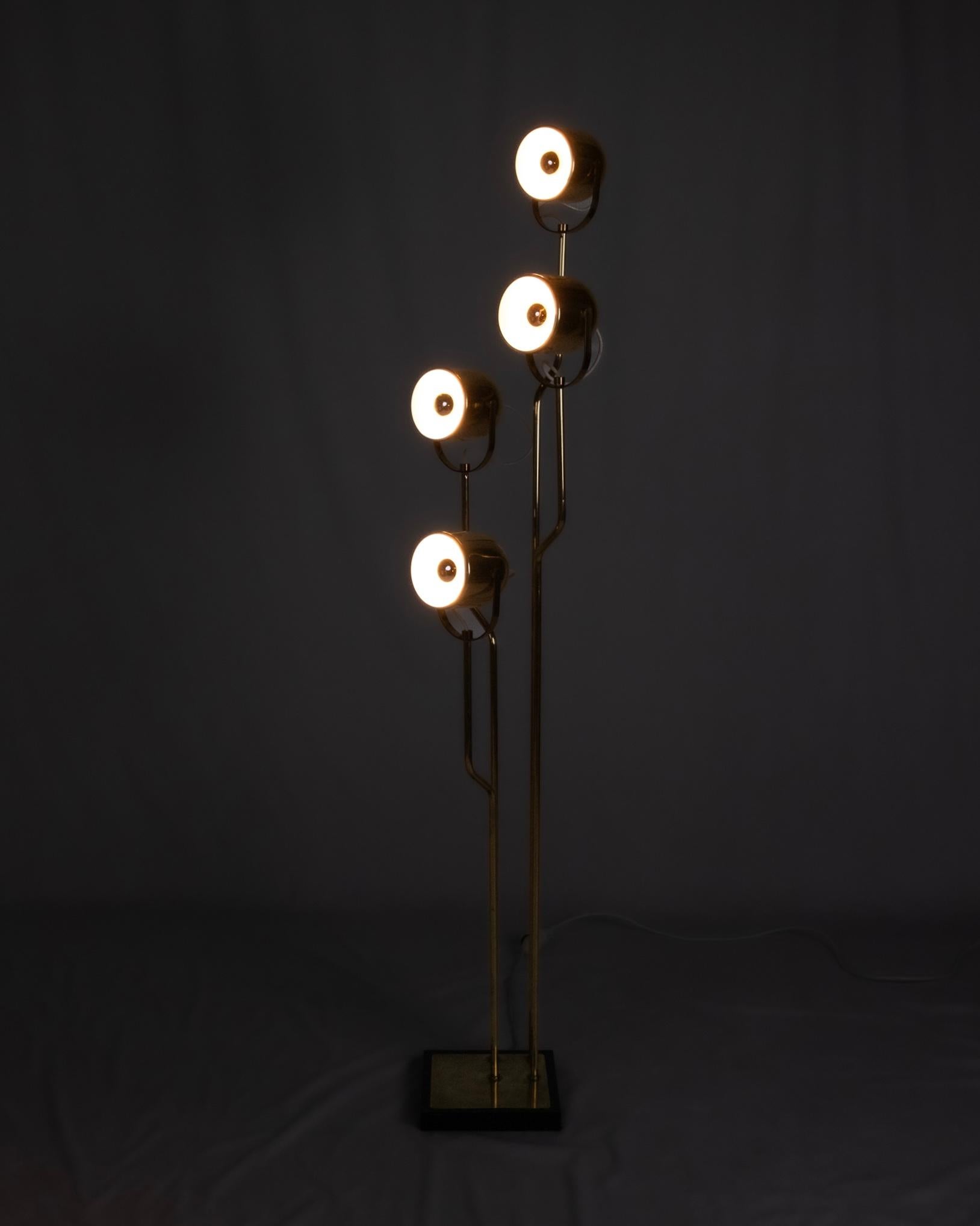 Lámpara de pie modular de latón de Goffredo Reggiani, Italia, años 70 en venta 9