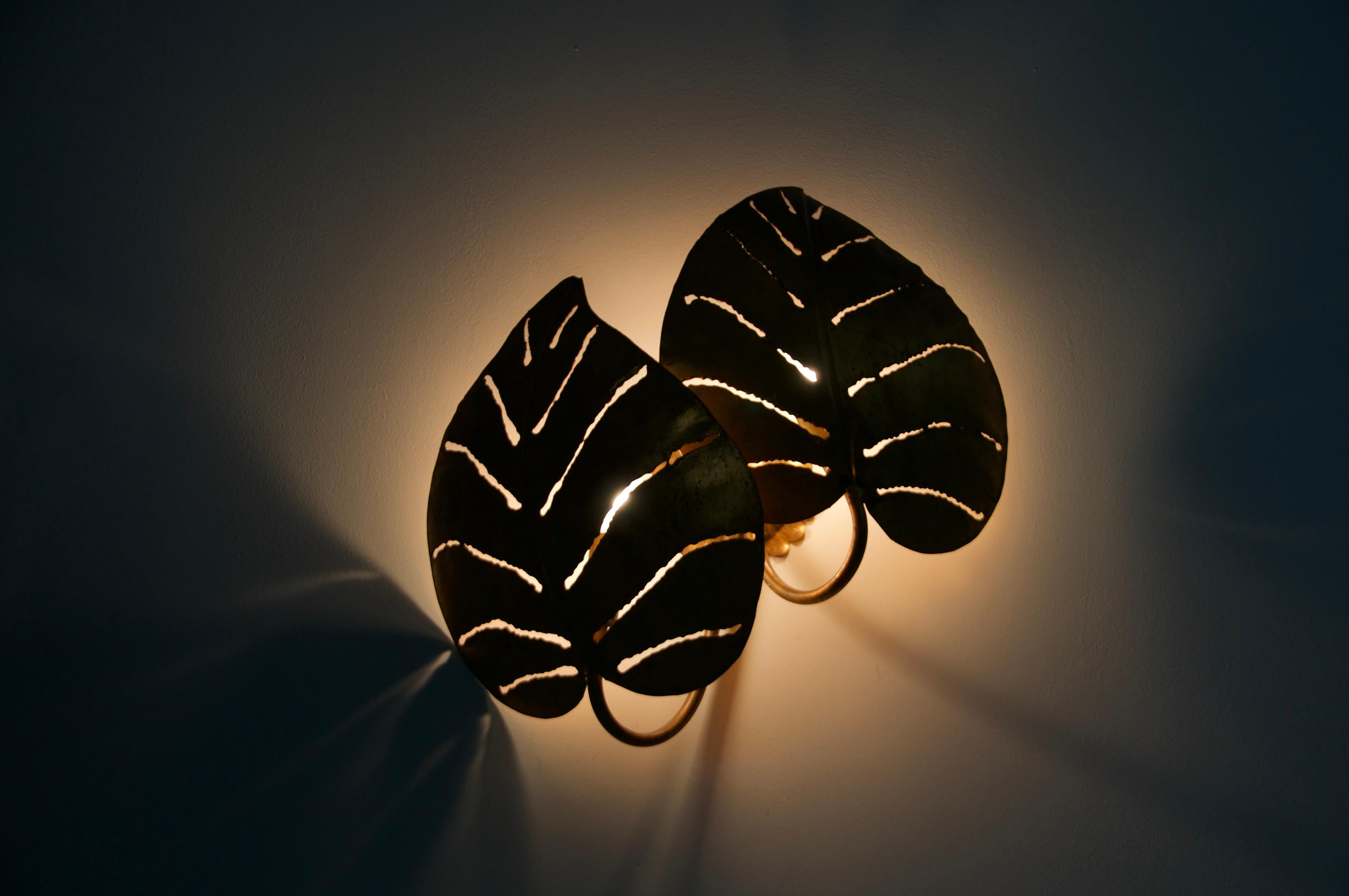 Brass Monstrera Double Leaf Wall Lamp, Maison Jansen, France, 1960s For Sale 6