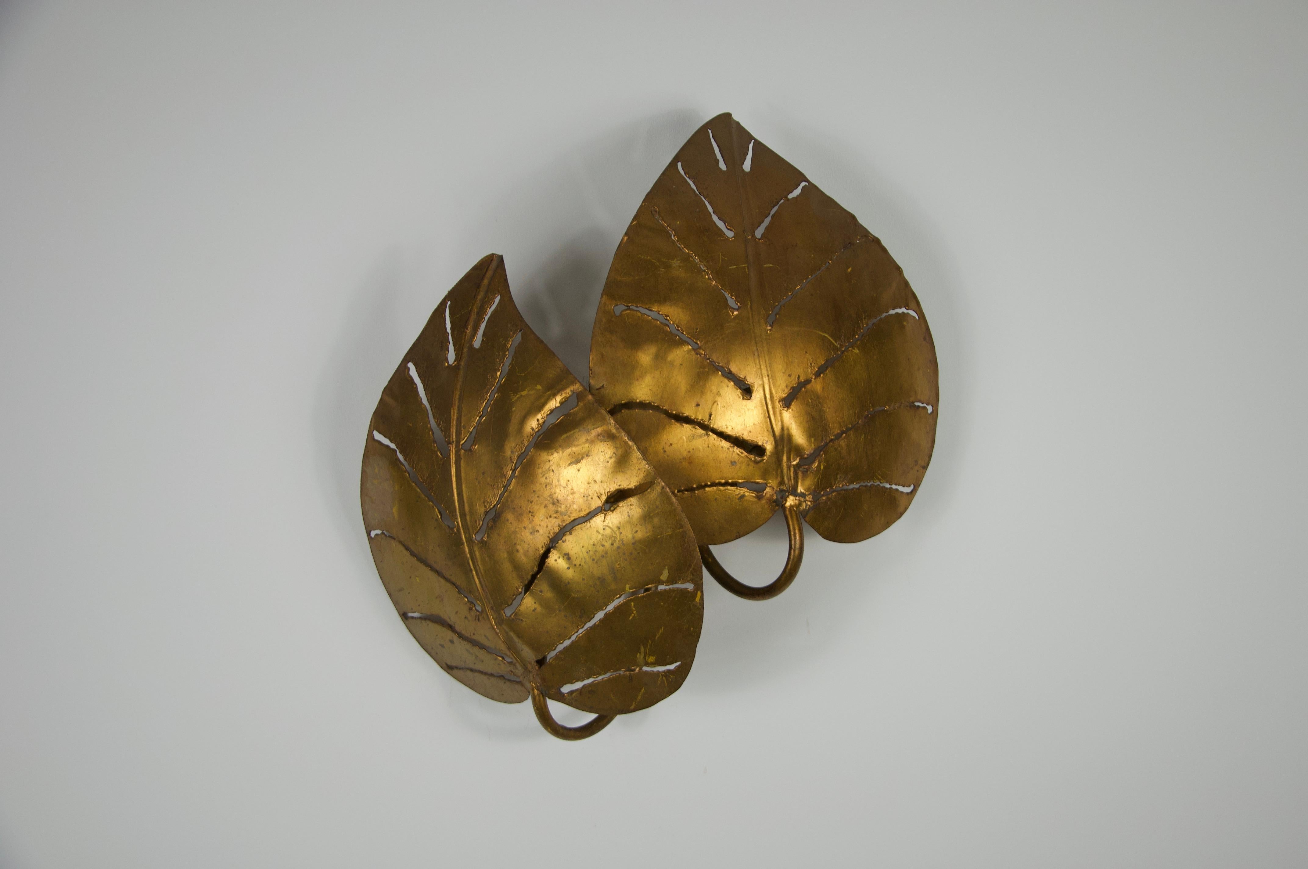 Mid-Century Modern Brass Monstrera Double Leaf Wall Lamp, Maison Jansen, France, 1960s For Sale
