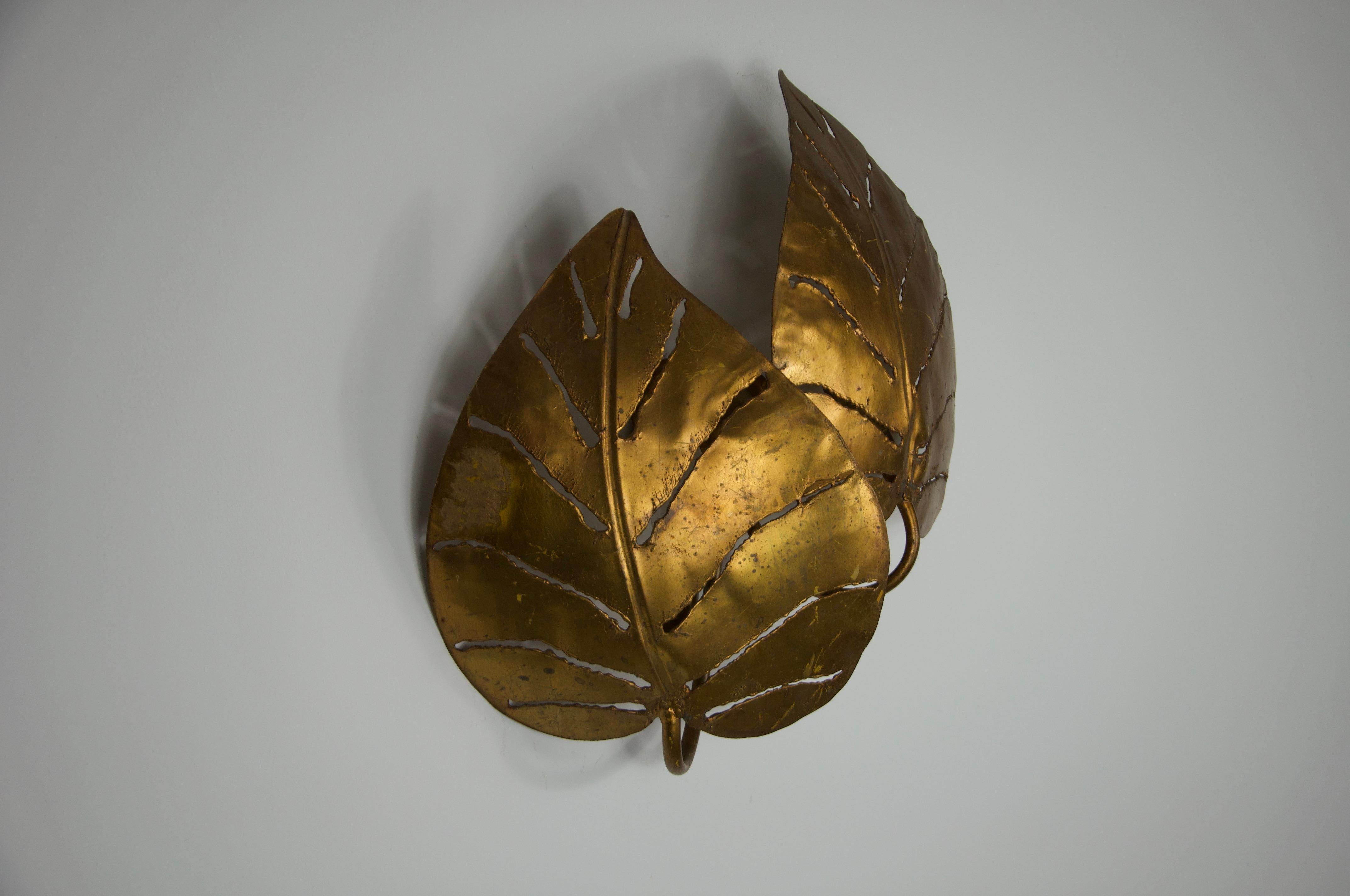 Mid-20th Century Brass Monstrera Double Leaf Wall Lamp, Maison Jansen, France, 1960s For Sale