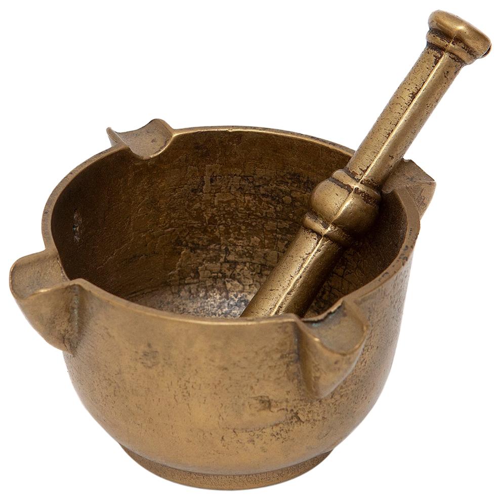 Brass Mortar and Pestle Minature For Sale