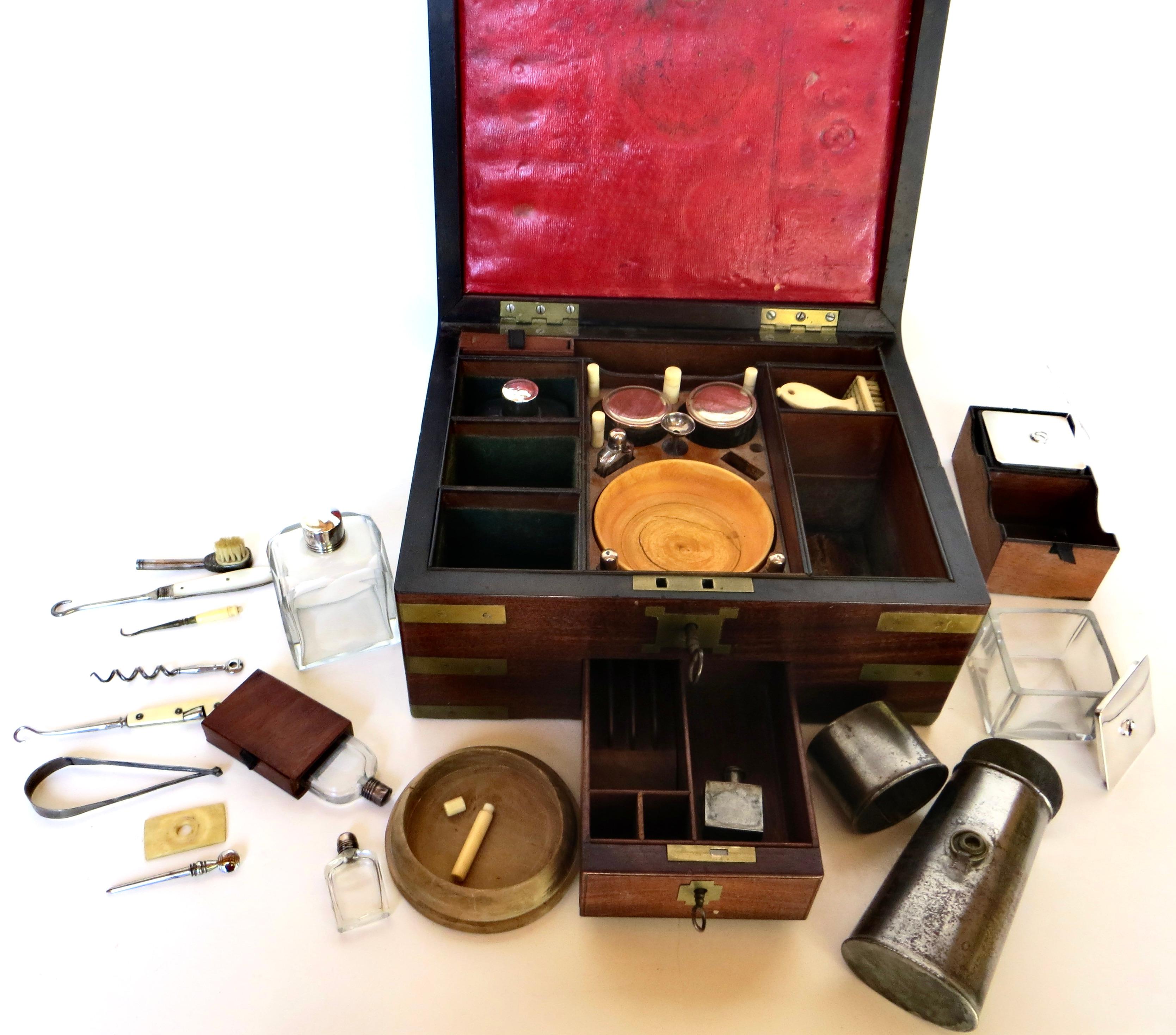 Late 18th Century Brass Mounted Georgian Campaign Dressing Table Box Gentleman's Necessaire C.1795 For Sale