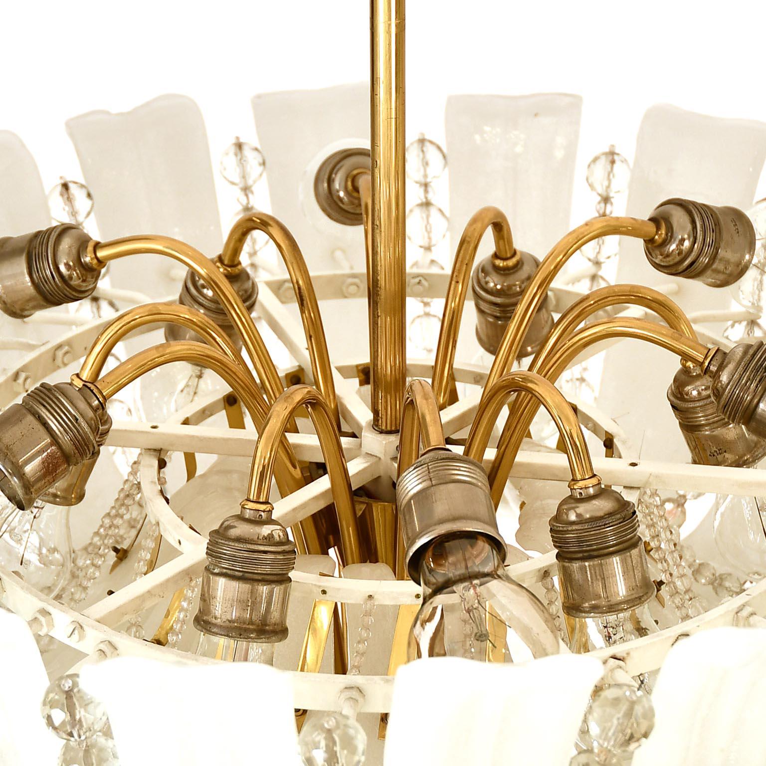Brass Murano Glass Kalmar Chandelier Mid-Century 1960s Model Tardano In Good Condition For Sale In Vienna, AT