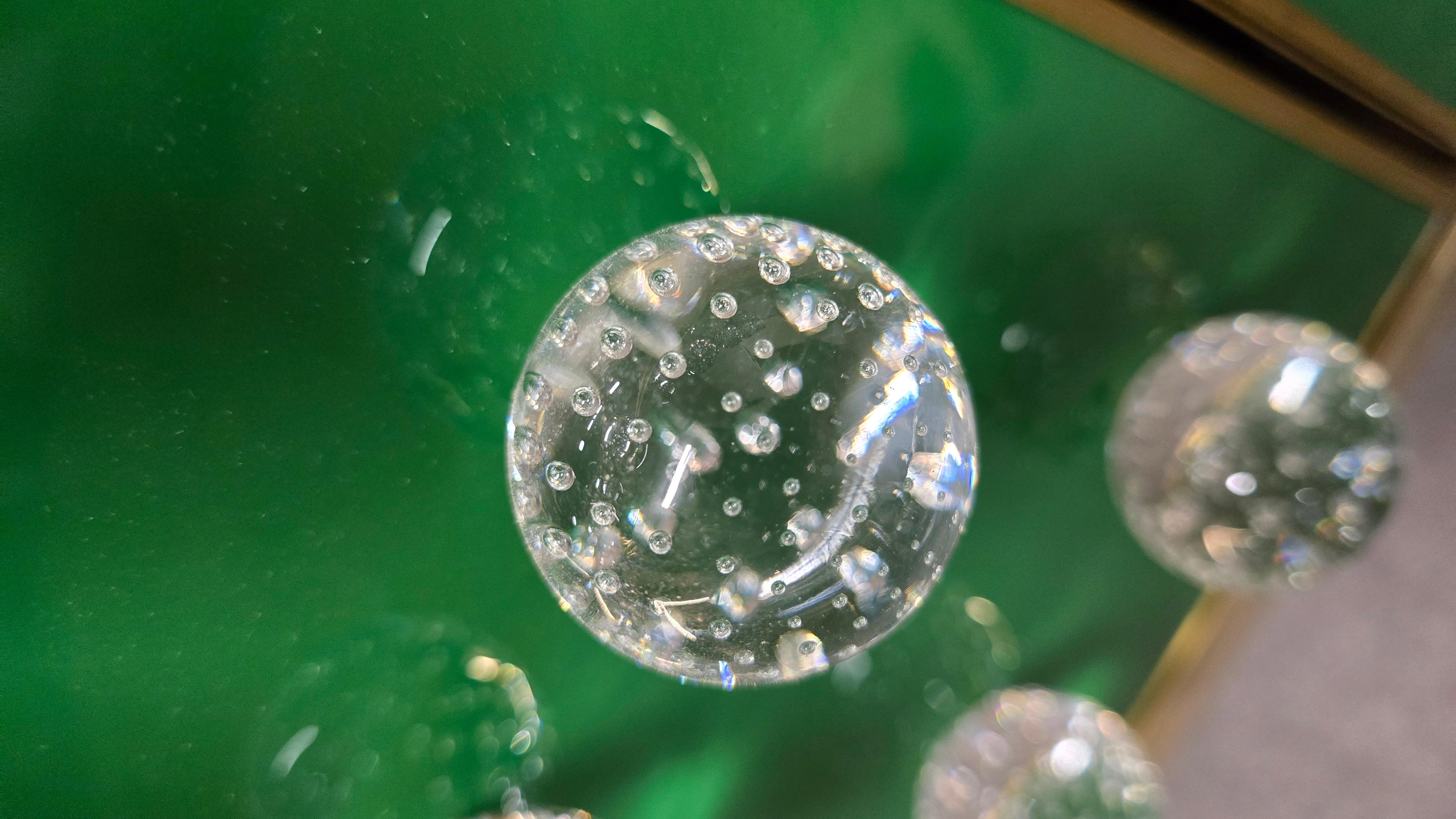 Mid-Century moderno Brass & Murano Glass Sideboard with 120 Fused Spheres — Made in Italy in vendita