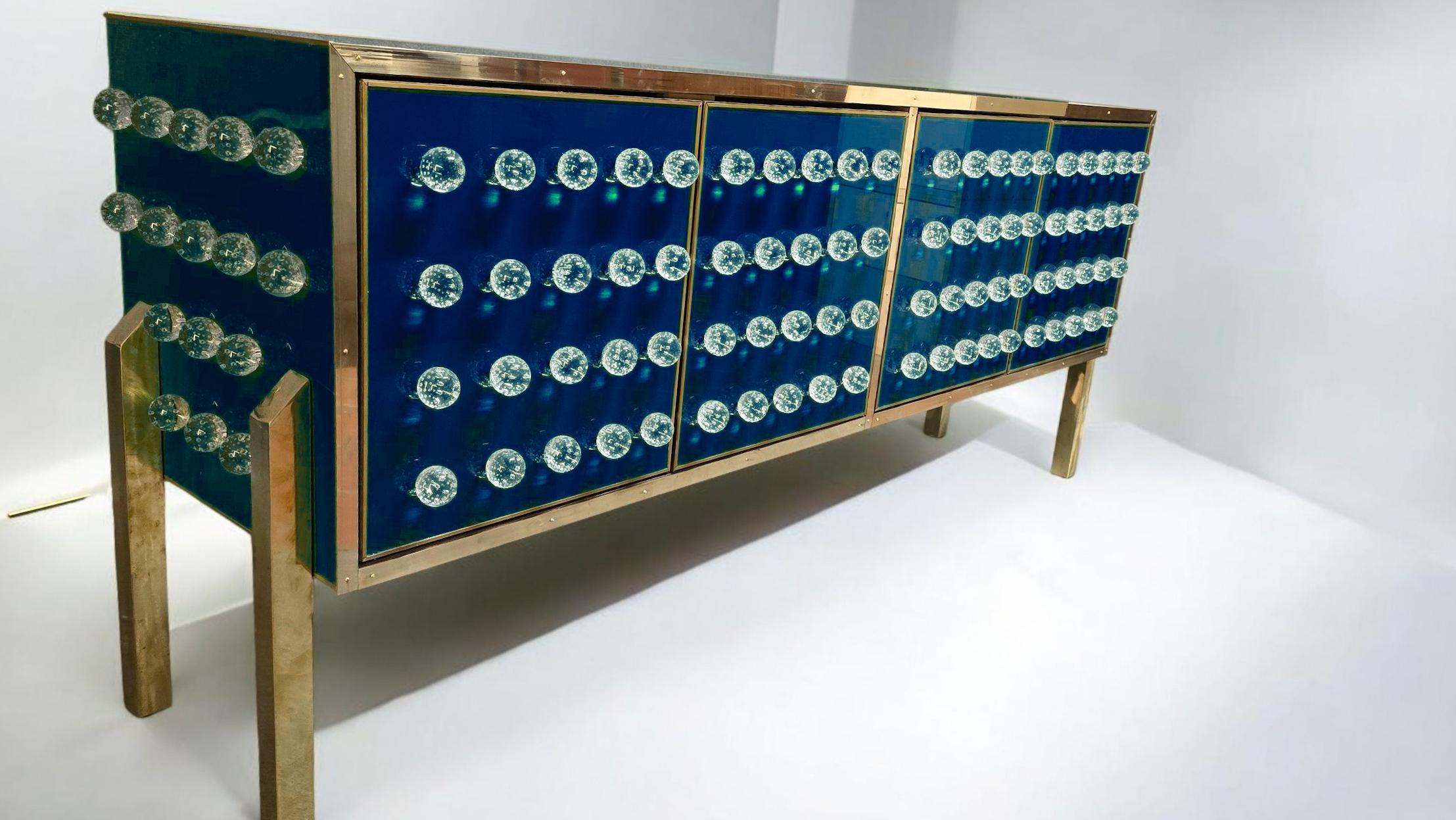 Aparador de latón y cristal de Murano con 120 esferas fundidas - Made in Italy Italian en venta