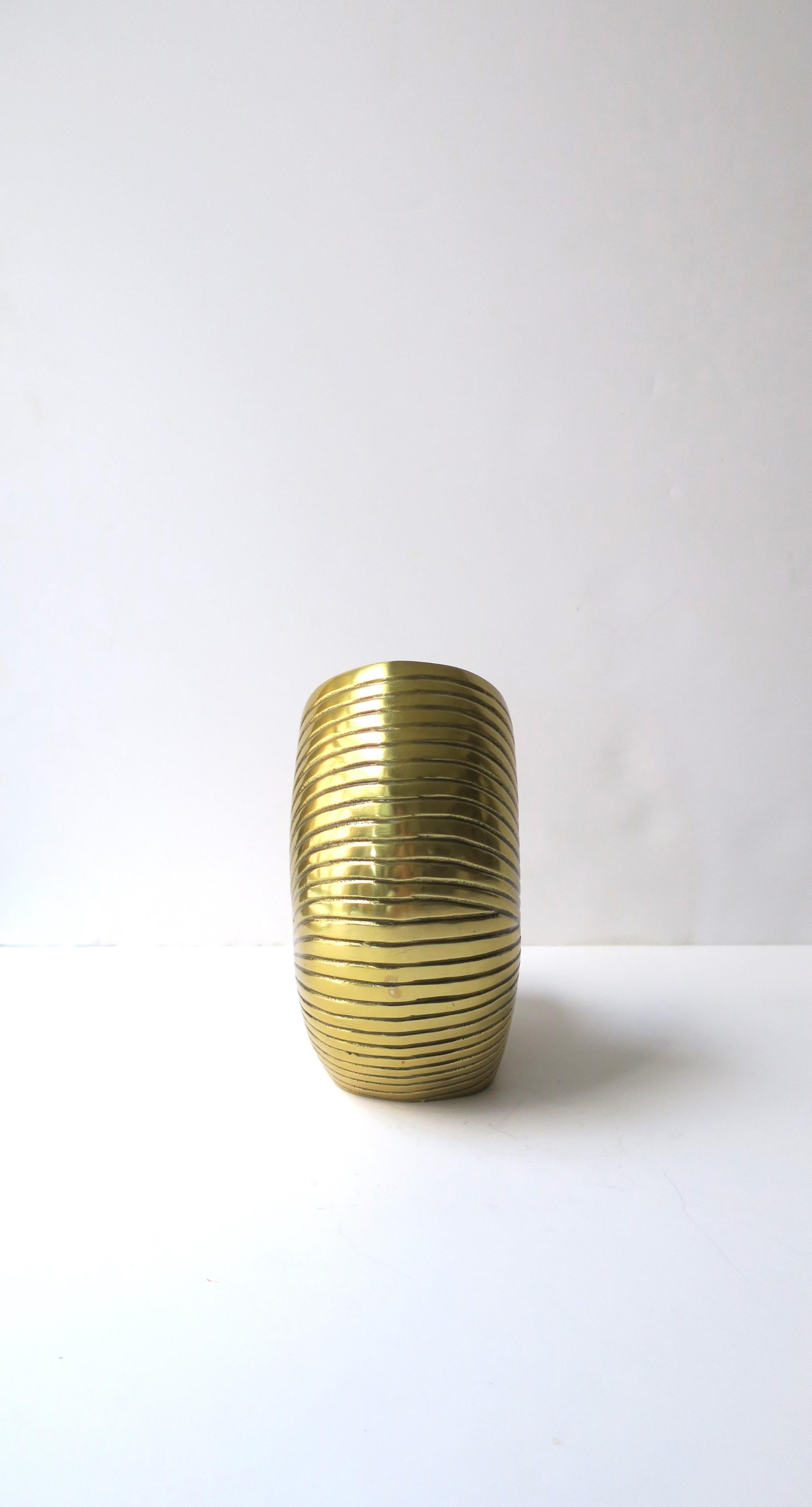Brass Nautilus Seashell Vase, Planter, or Decorative Object For Sale 2