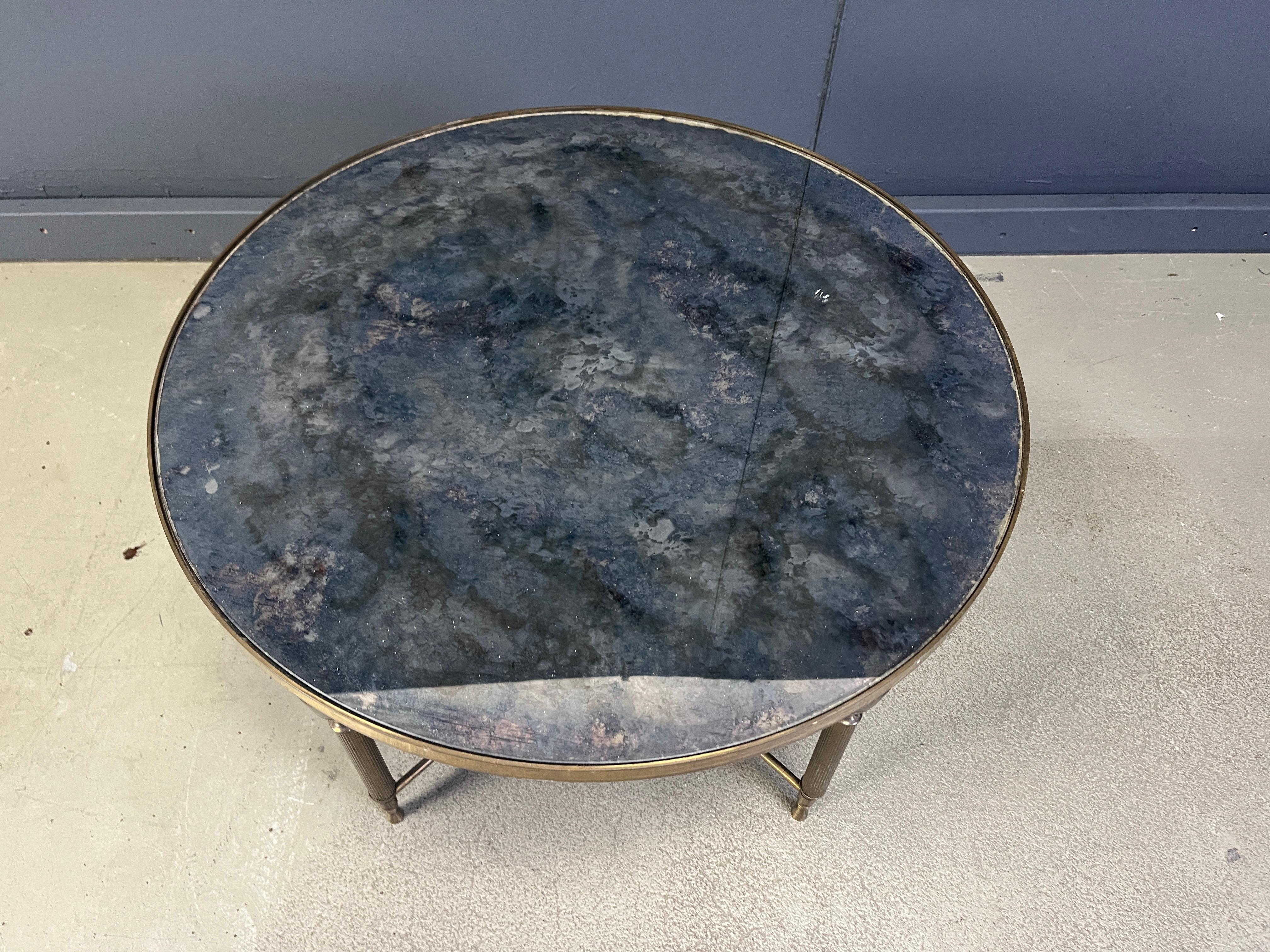 Table basse néoclassique en laiton à la manière de la Maison Baguès, années 60 en vente 1