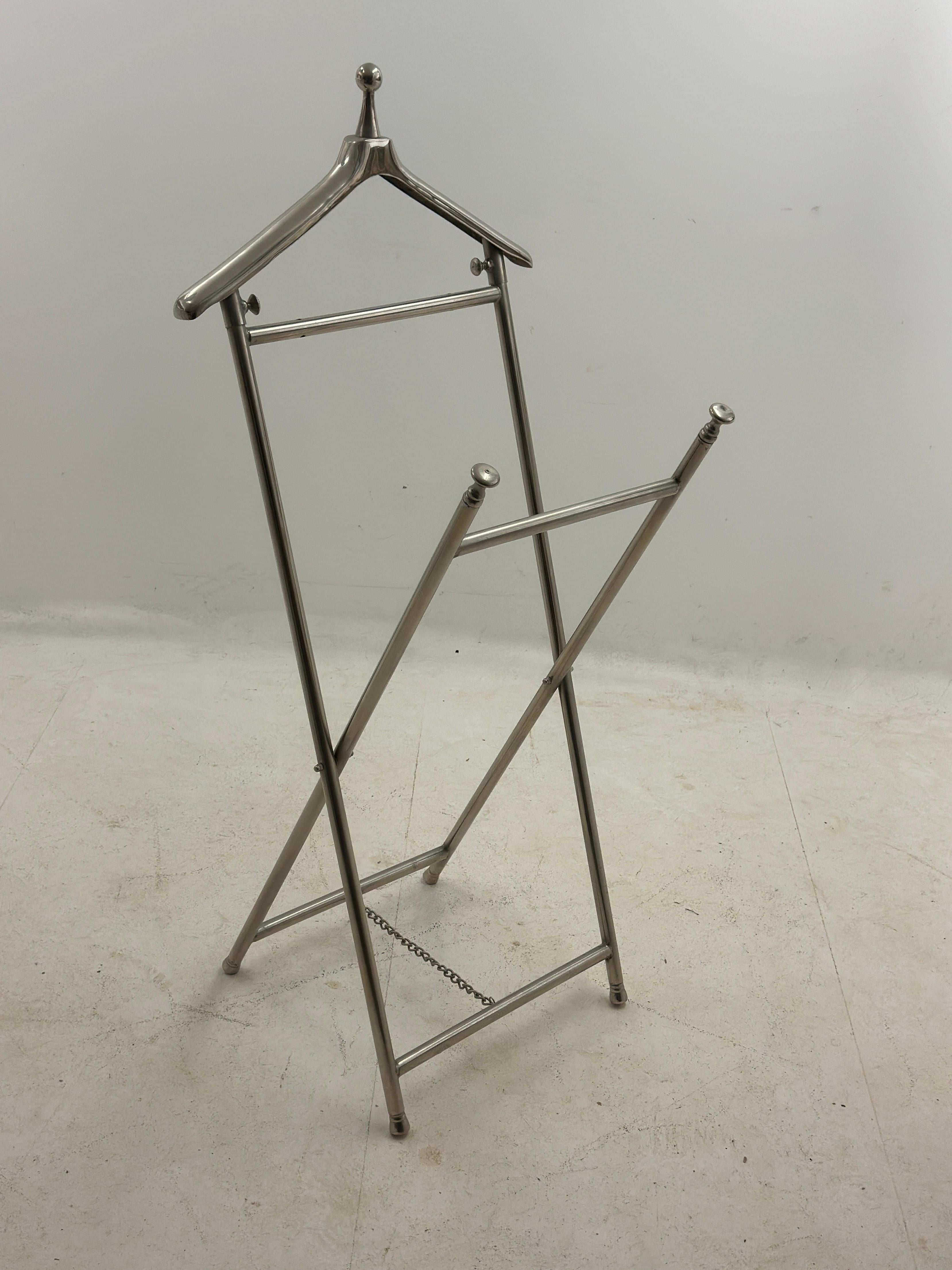 Metal Night Valet, French, Circa 1970 In Good Condition For Sale In Auribeau sur Siagne, FR