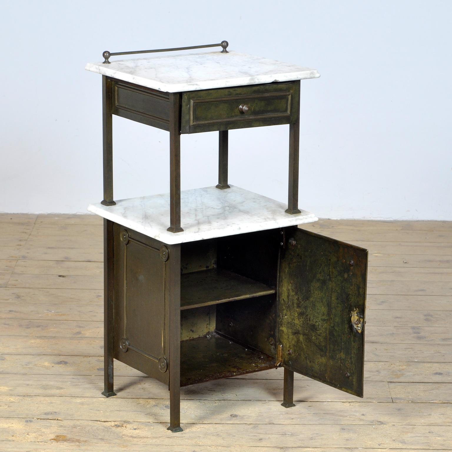 Brass Nightstand with Marble Top, 1910's In Good Condition For Sale In Amsterdam, Noord Holland