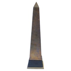 Obelisco in ottone, alto
