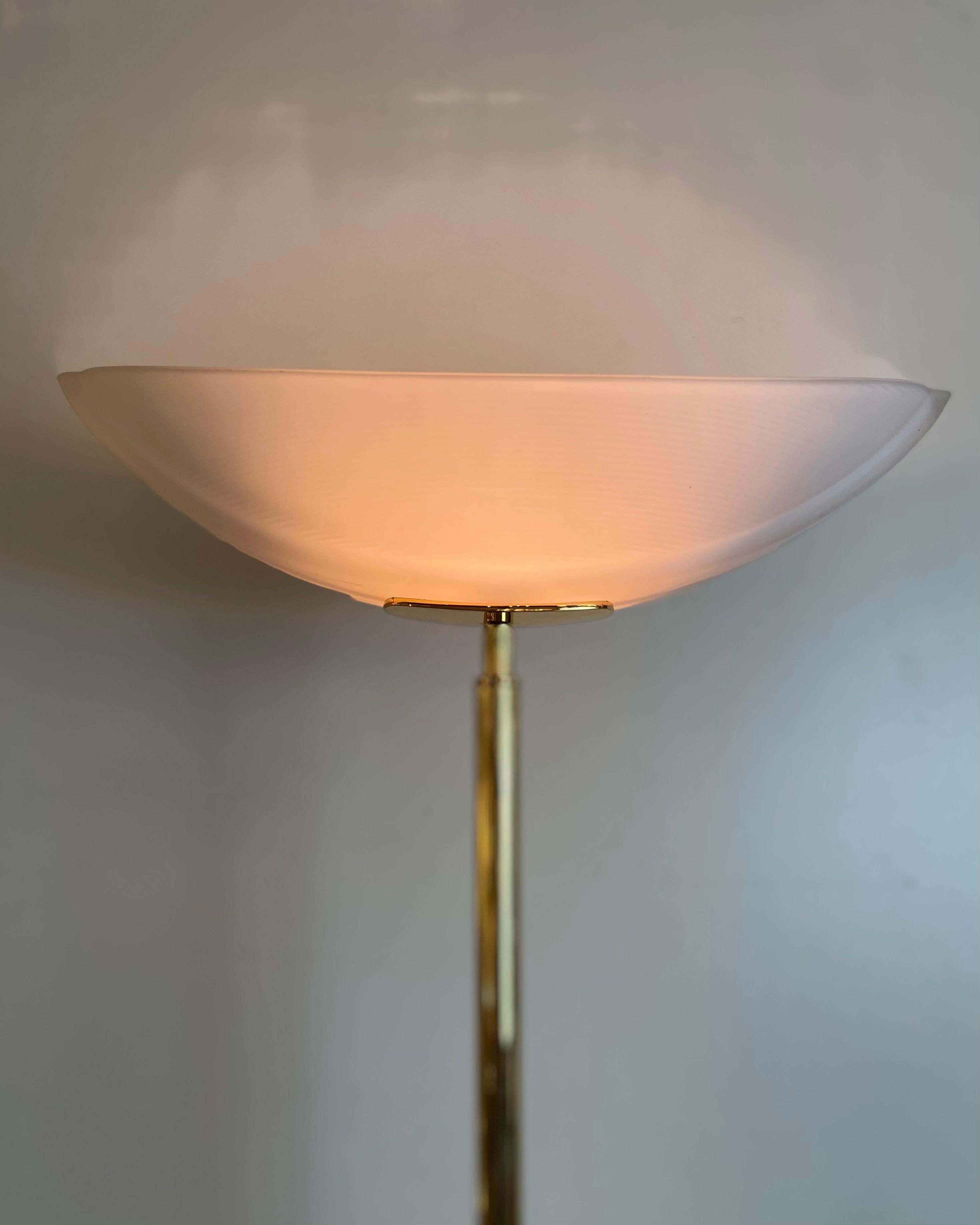 Brass & Opaline Floor Lamp by Milan, Spain, 1980s For Sale 3