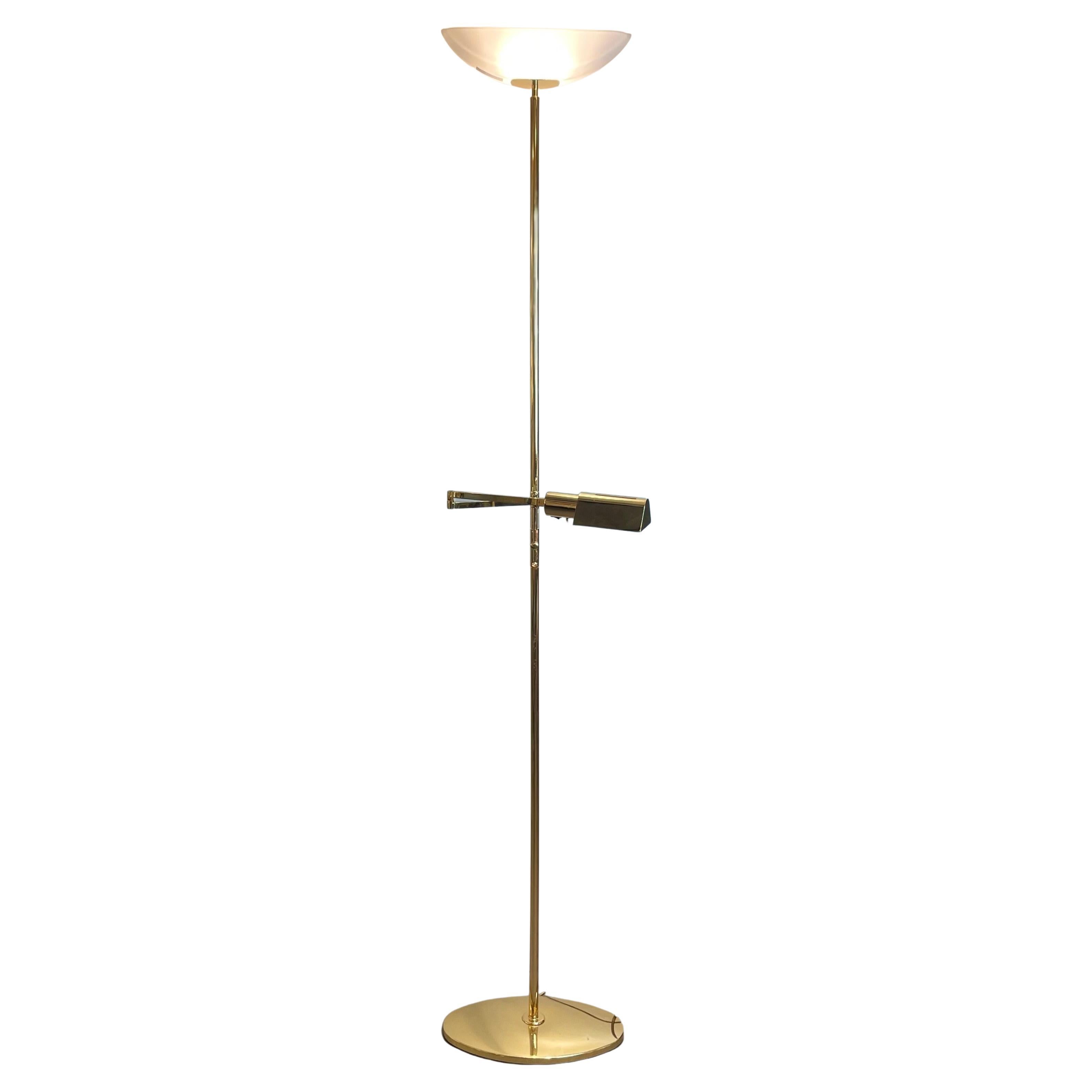Stehlampe aus Messing und Opalin von Milan, Spanien, 1980er