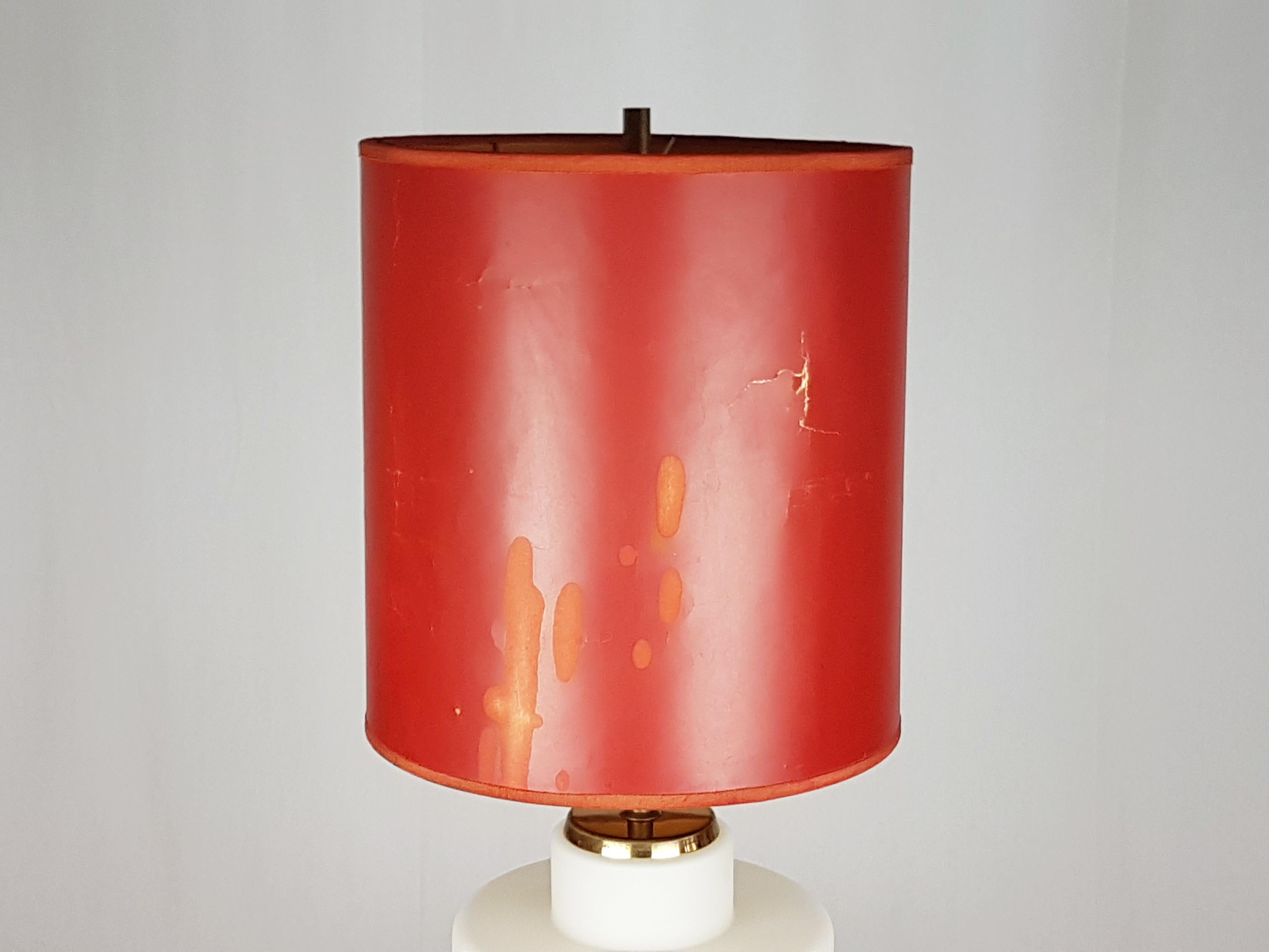 Italian Brass & Opaline Glass 3 Lights 1959 Table Lamp by Stilnovo with Red Paper Shade For Sale