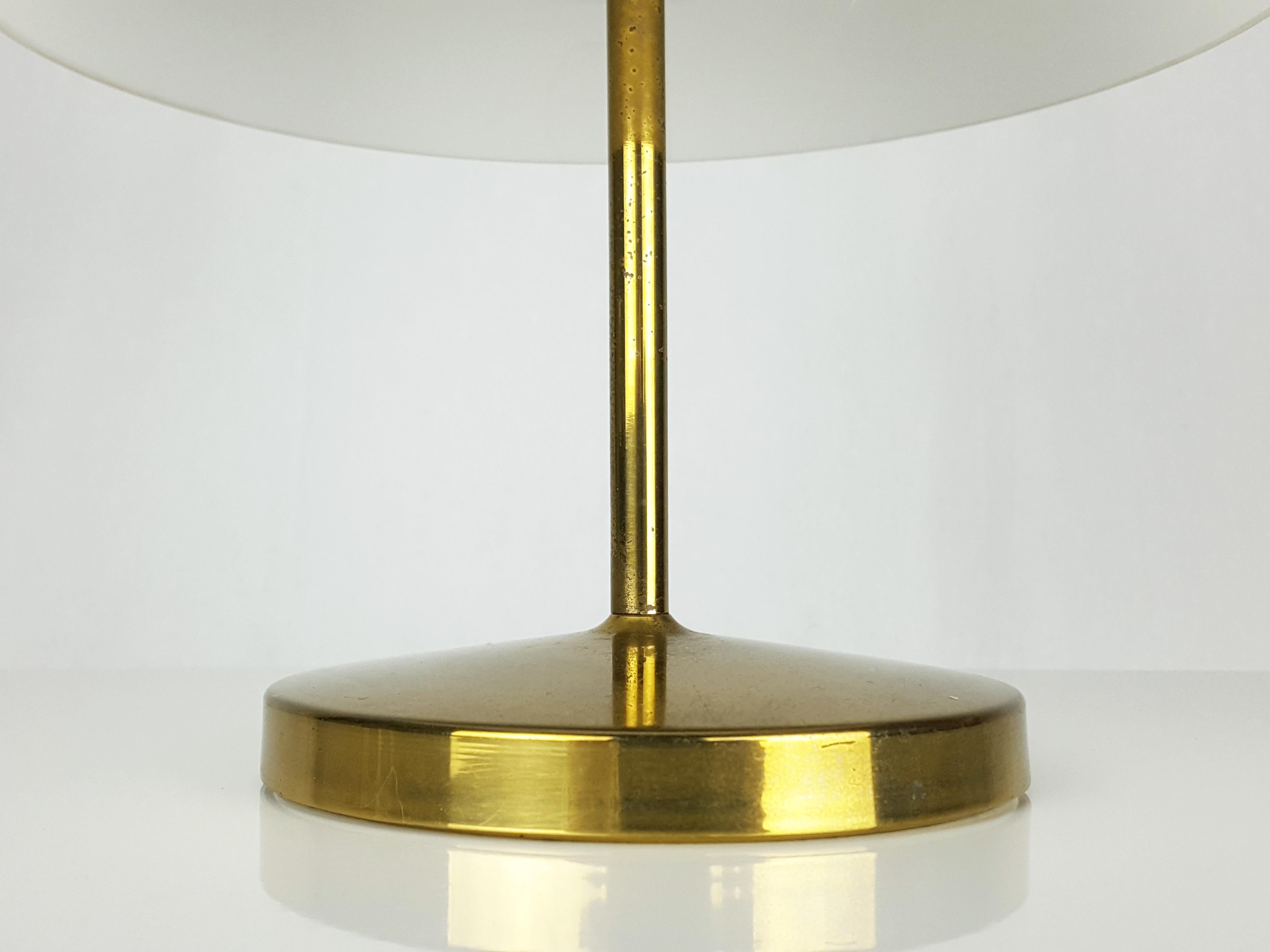 Italian Brass & Opaline Glass 1950s LTA3 Arenzano Table Lamp 'Small Version' by Gardella