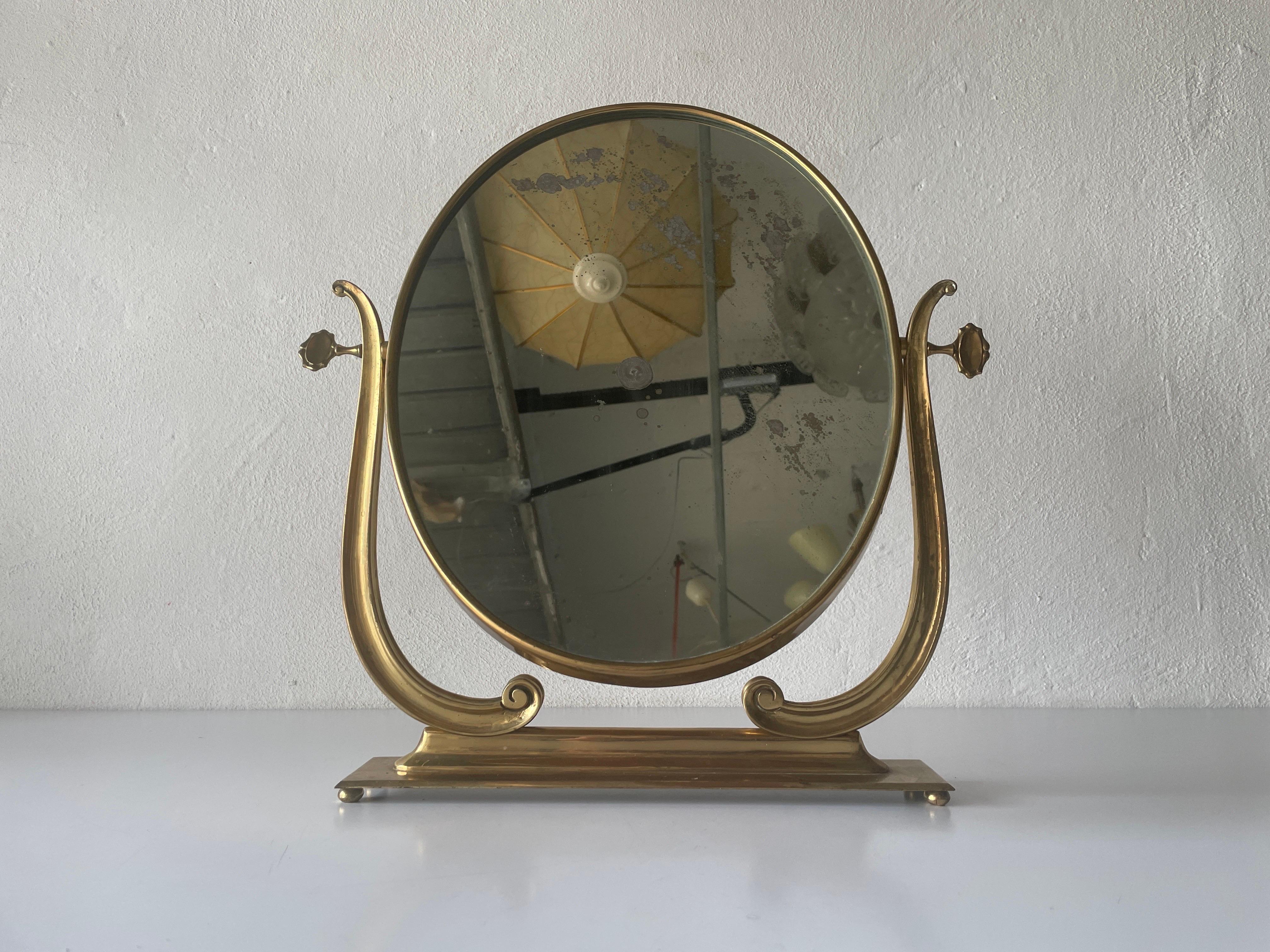 Mid-Century Modern Brass Oval Frame Vanity Table Mirror, 1960s, Italy For Sale