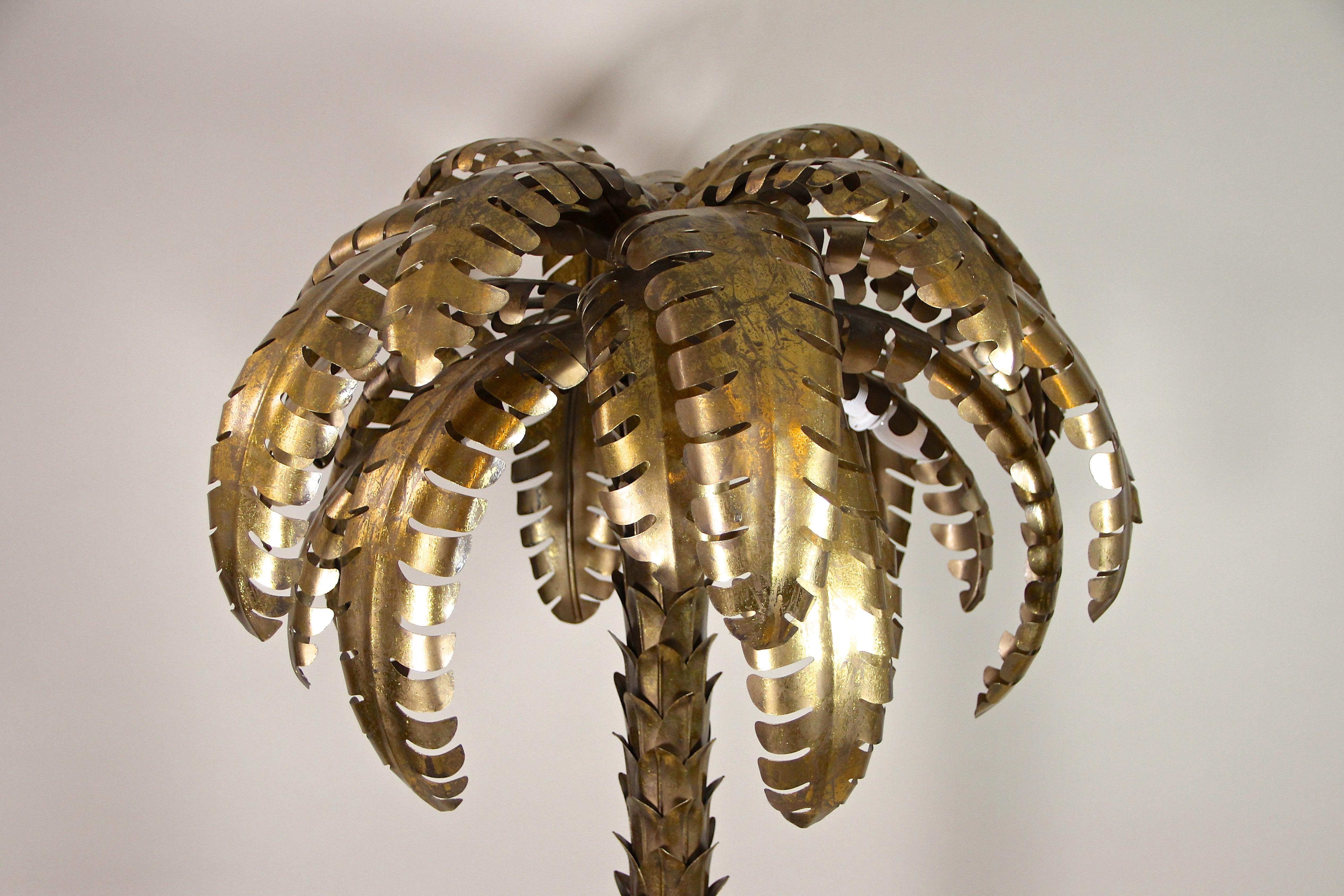 Français Lampadaire palmier en laiton attribué à M. I&M, 20e siècle, France, vers 1970 en vente