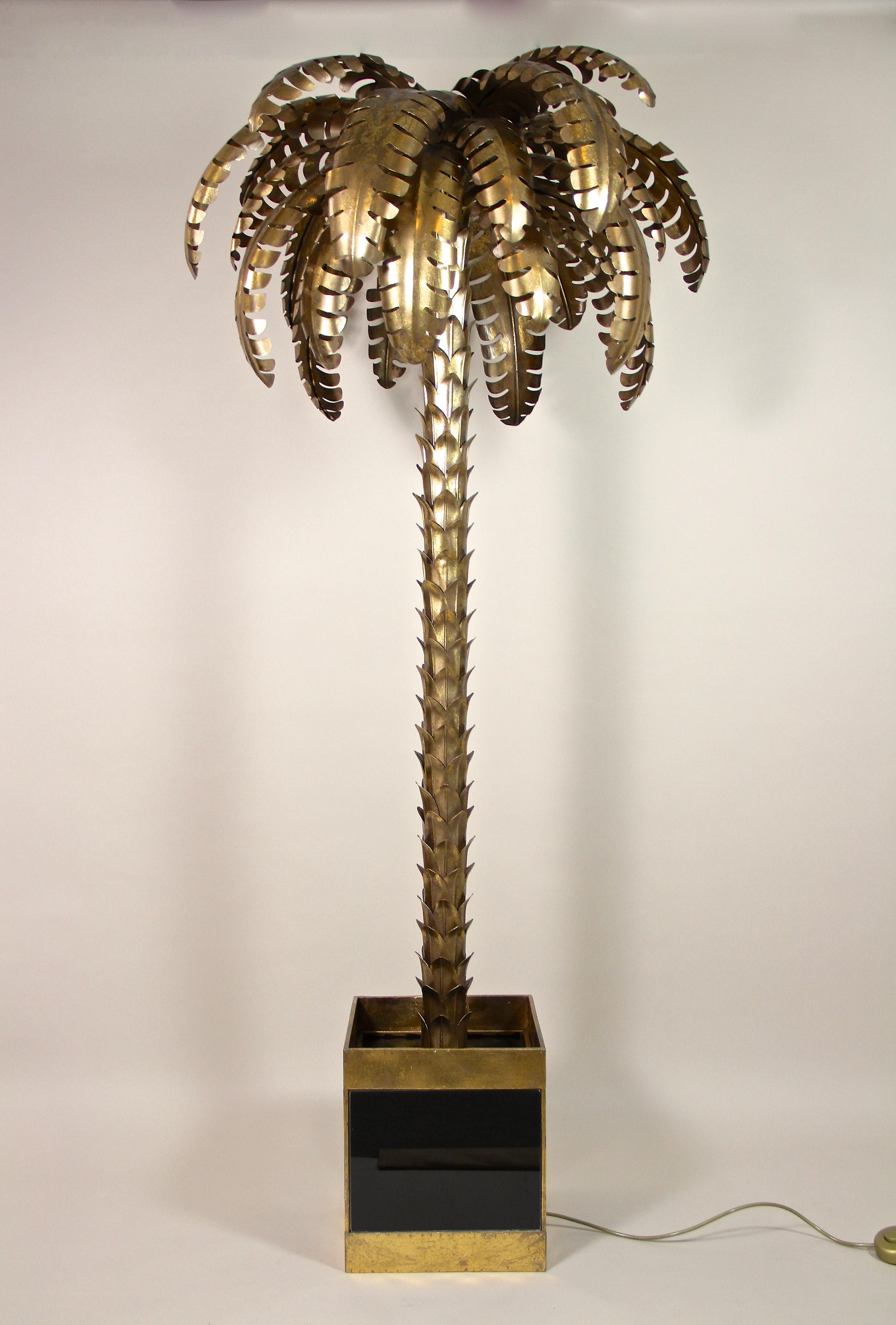 Patinated Brass Palm Tree Floor Lamp Attributed to M.J, 20th Century, France, circa 1970 For Sale