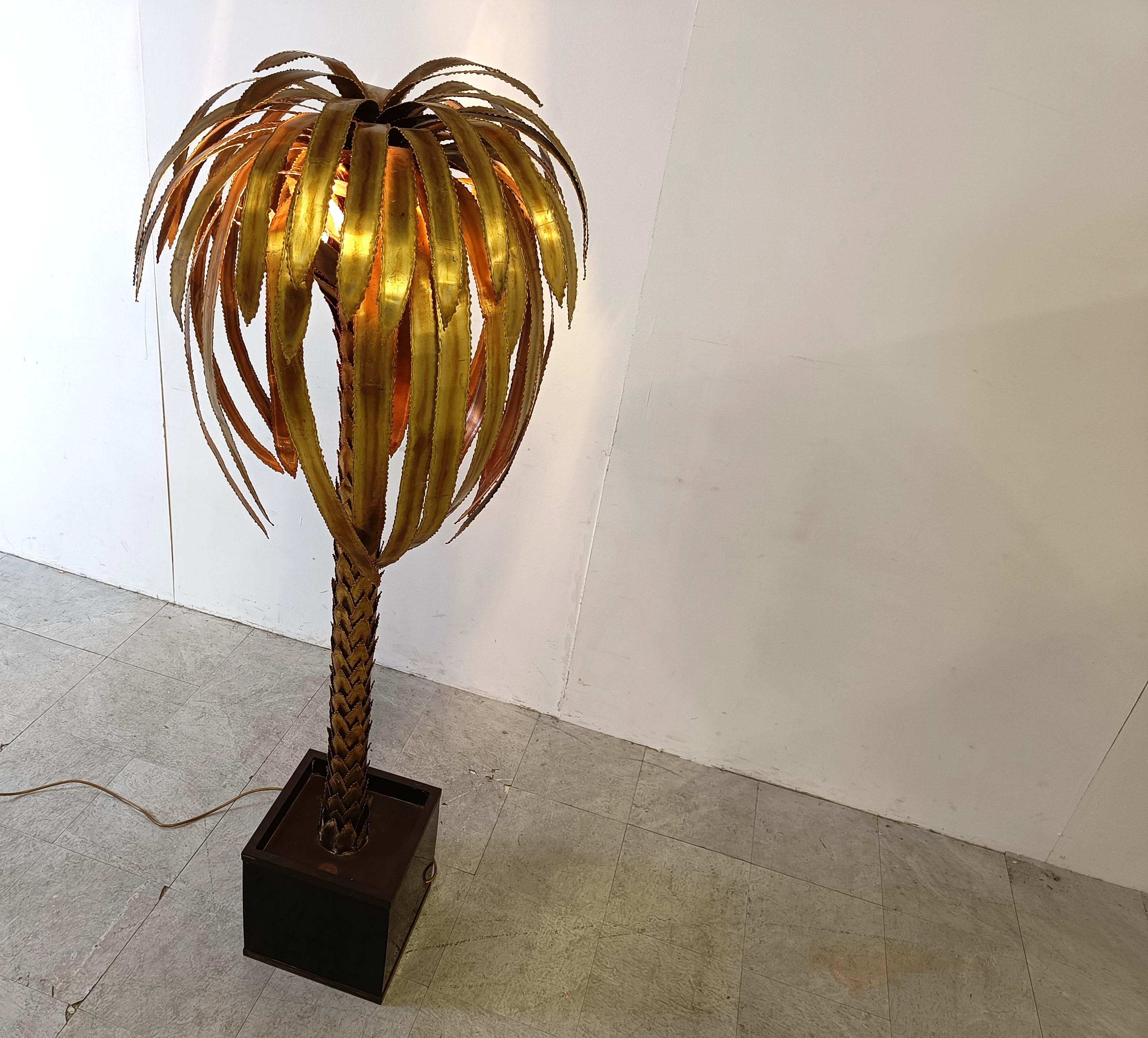 Brass palm tree floor lamp by Maison Jansen, 1970s For Sale 6
