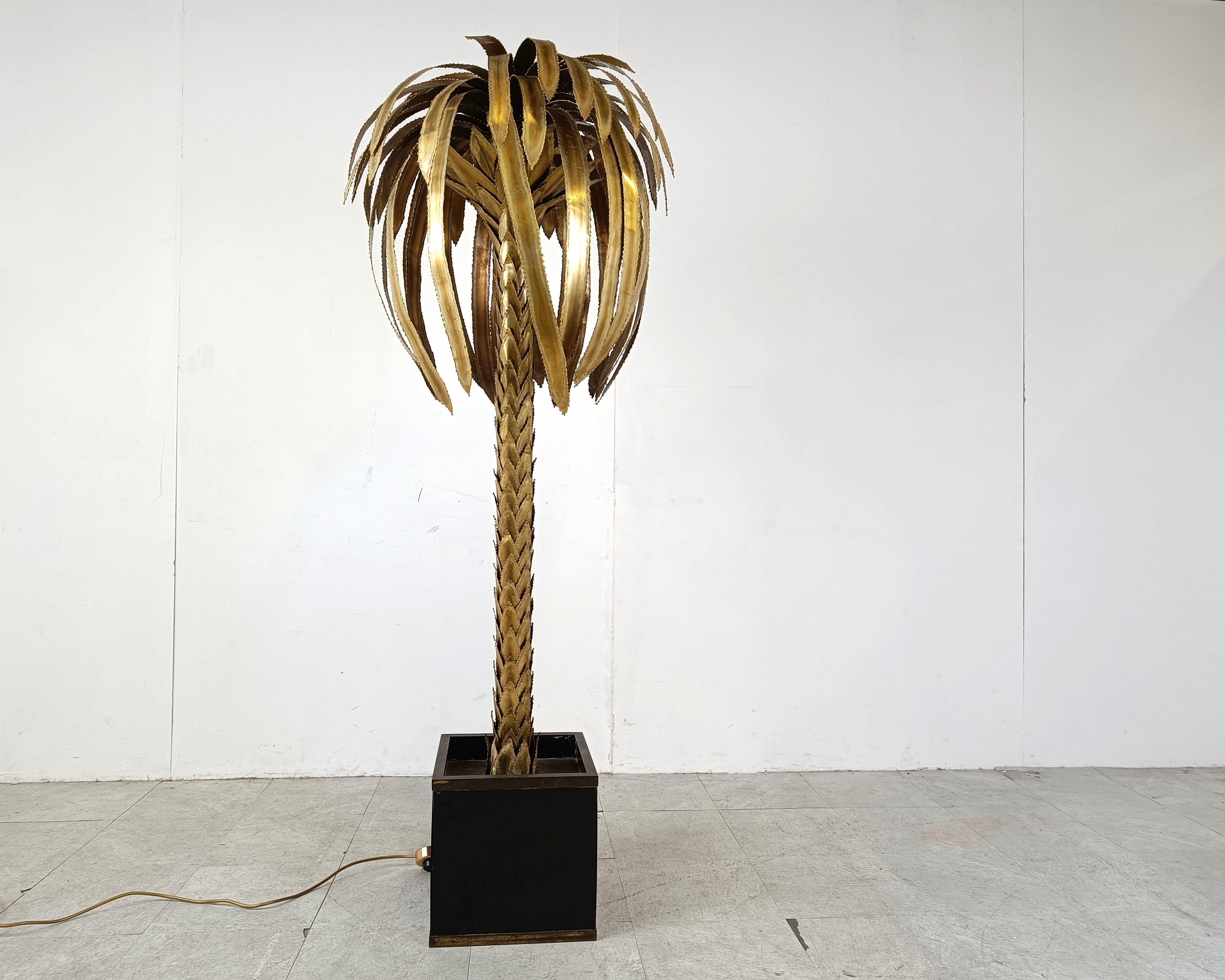 Late 20th Century Brass palm tree floor lamp by Maison Jansen, 1970s For Sale