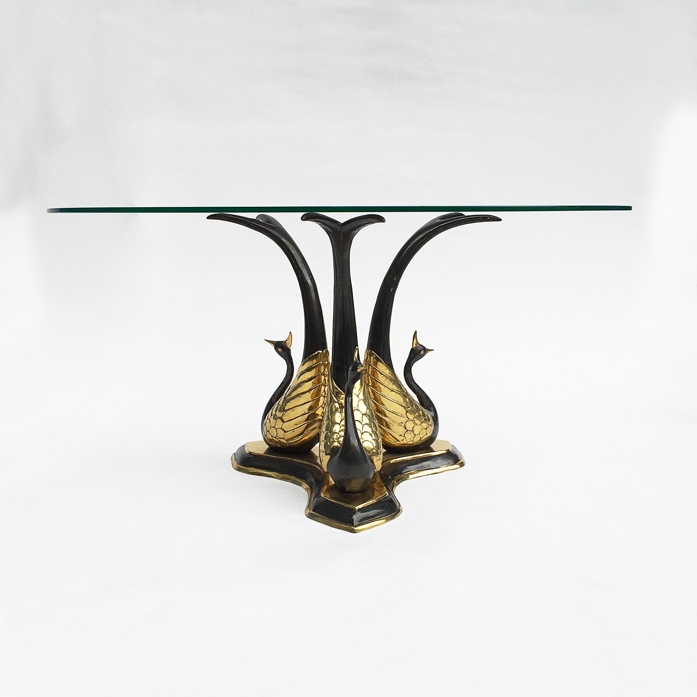 Brass Peacock Side or Coffee Table 1970s Glamour Vintage Hollywood Regency Daro In Good Condition For Sale In London, GB