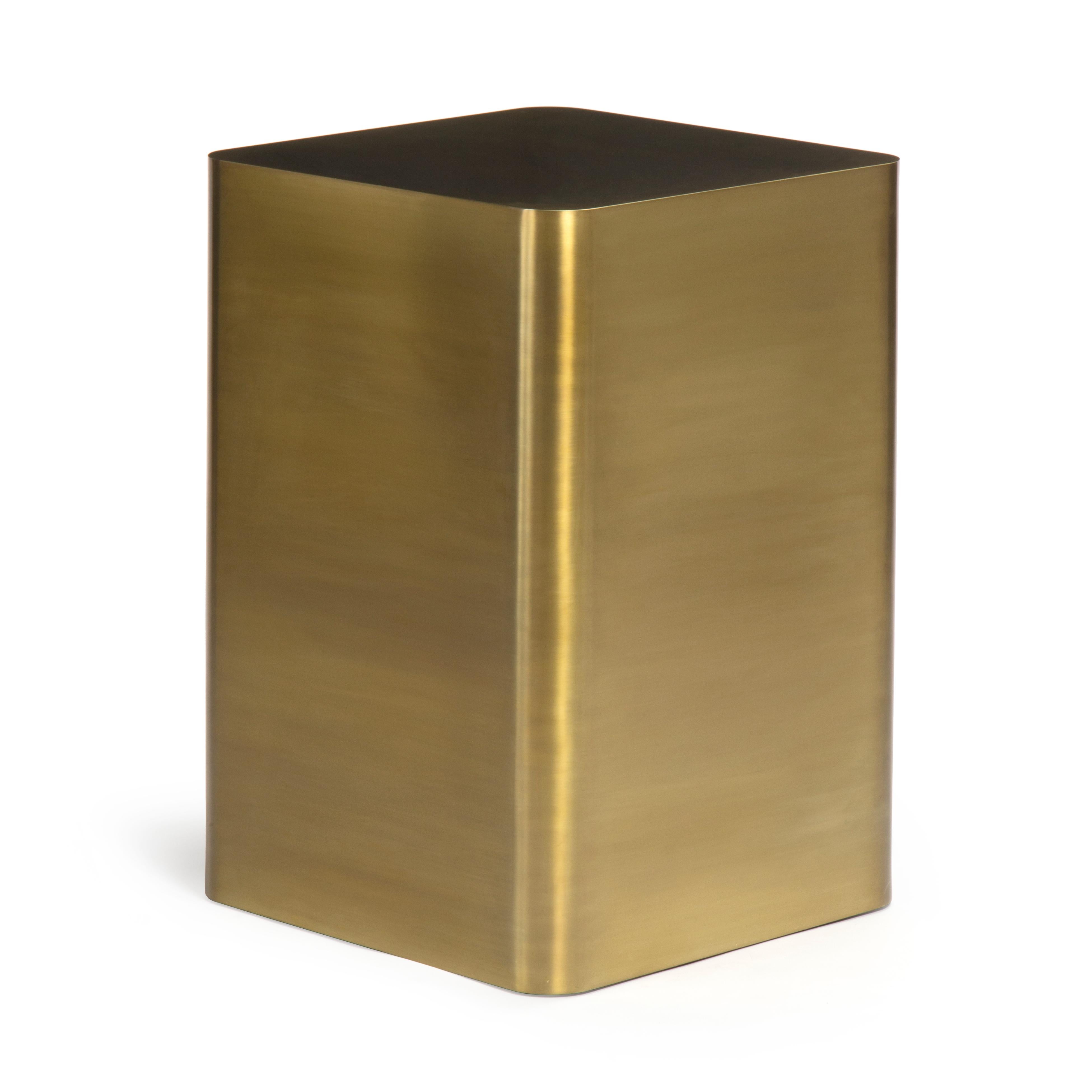 Brass Pedestal  In Good Condition In Sagaponack, NY