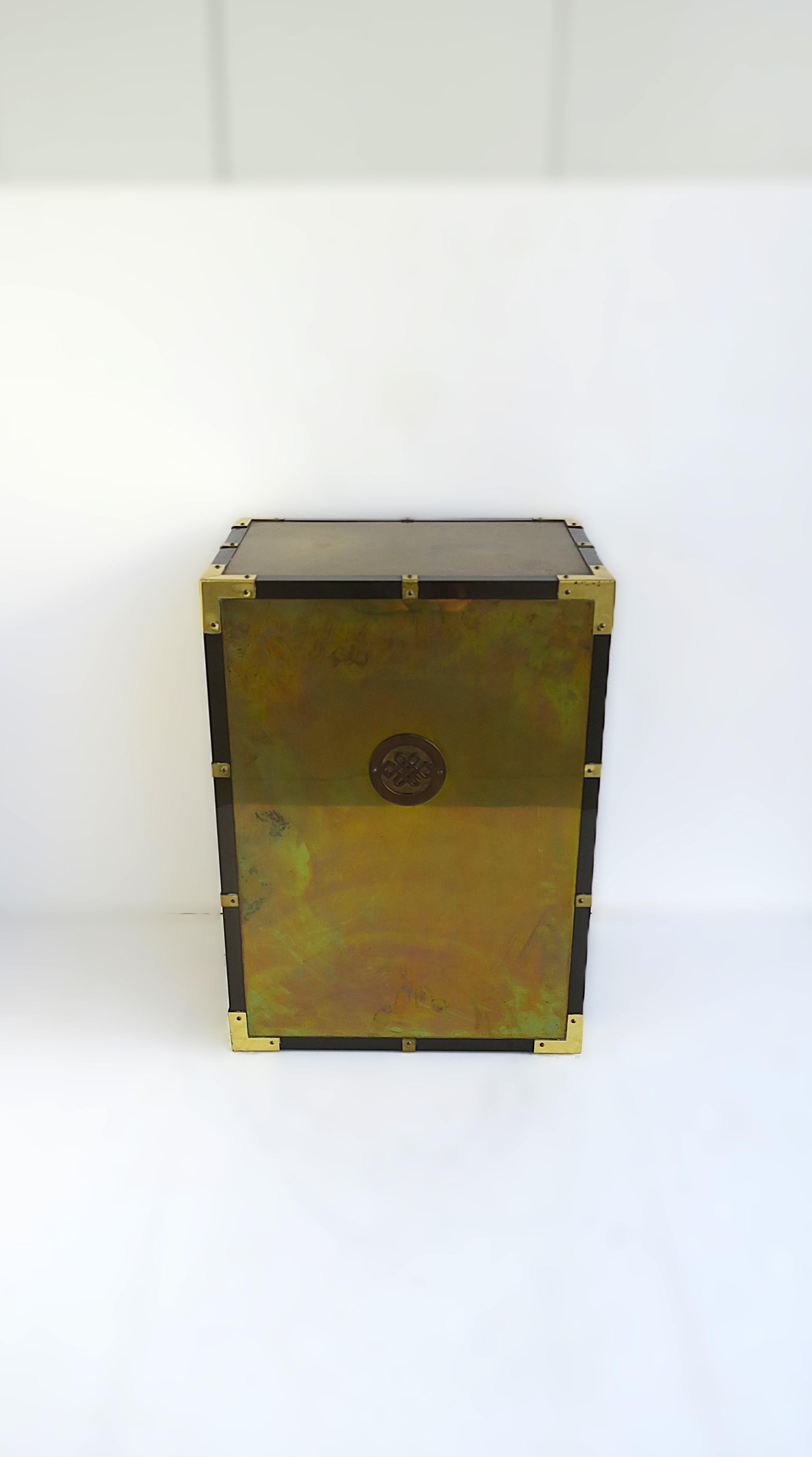 Brass Pedestal Side Table Attrib. Mastercraft For Sale 6