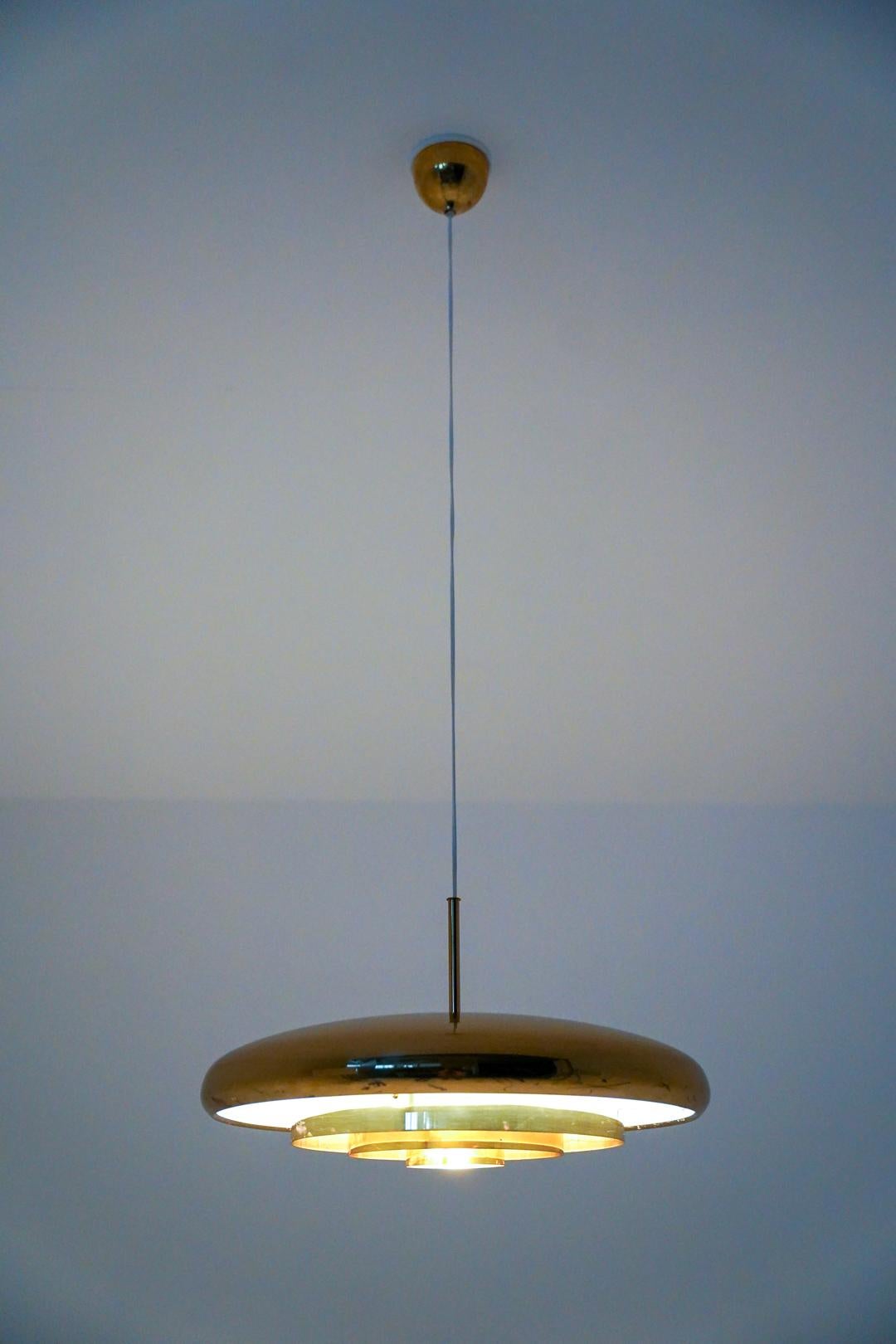 Pendentif en laiton par Eje Ahlgren pour Bergboms, Suède, 1960s en vente 1