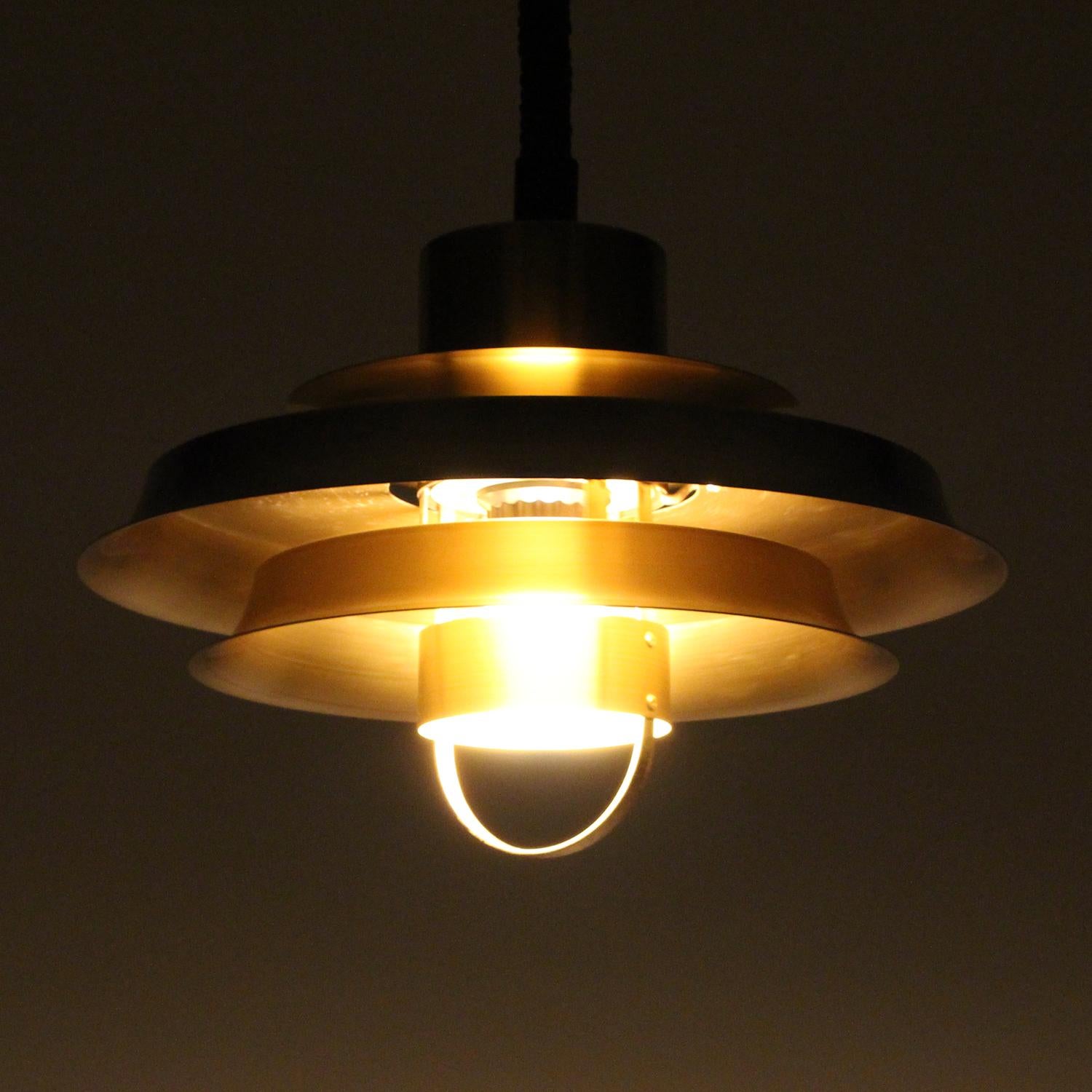 Brass Pendant by Vitrika 1960s Danish Vintage Lamp with Rise-and-fall Suspension In Good Condition In Brondby, Copenhagen