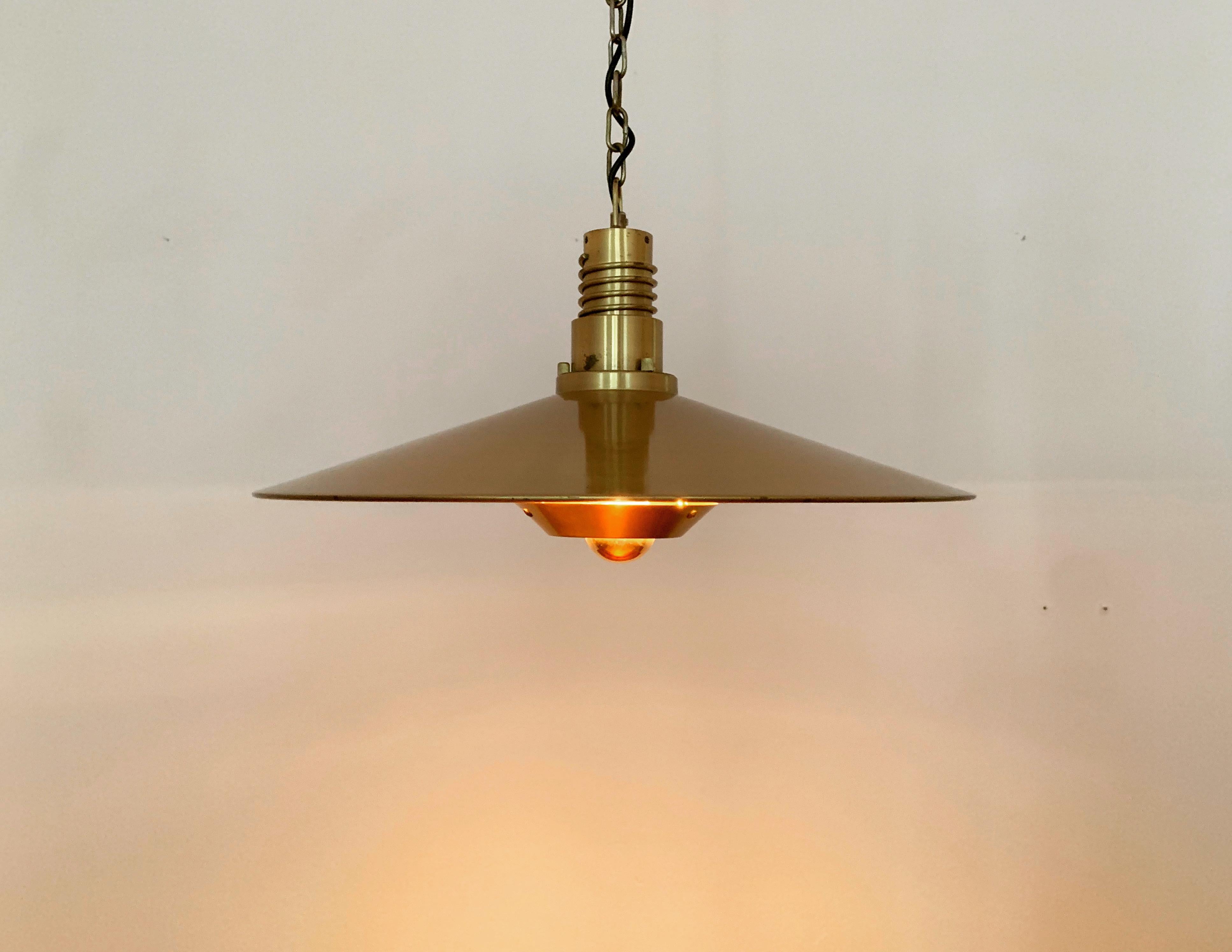 Lampada a sospensione in ottone di Fog & Mørup in vendita 4
