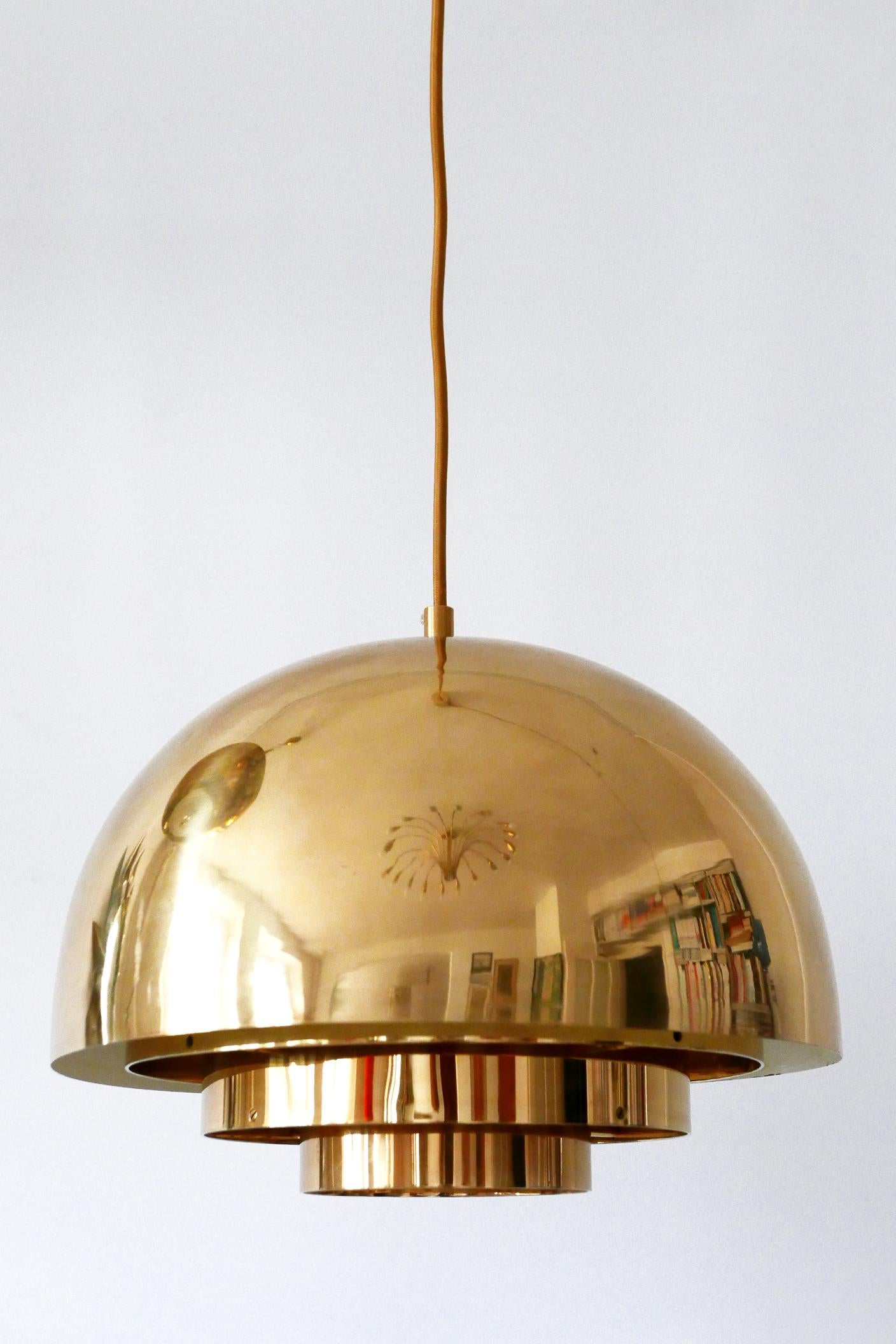Lampe pendante en laiton Dome par Vereinigte Werkstätten München dans les années 1960, Allemagne en vente 3
