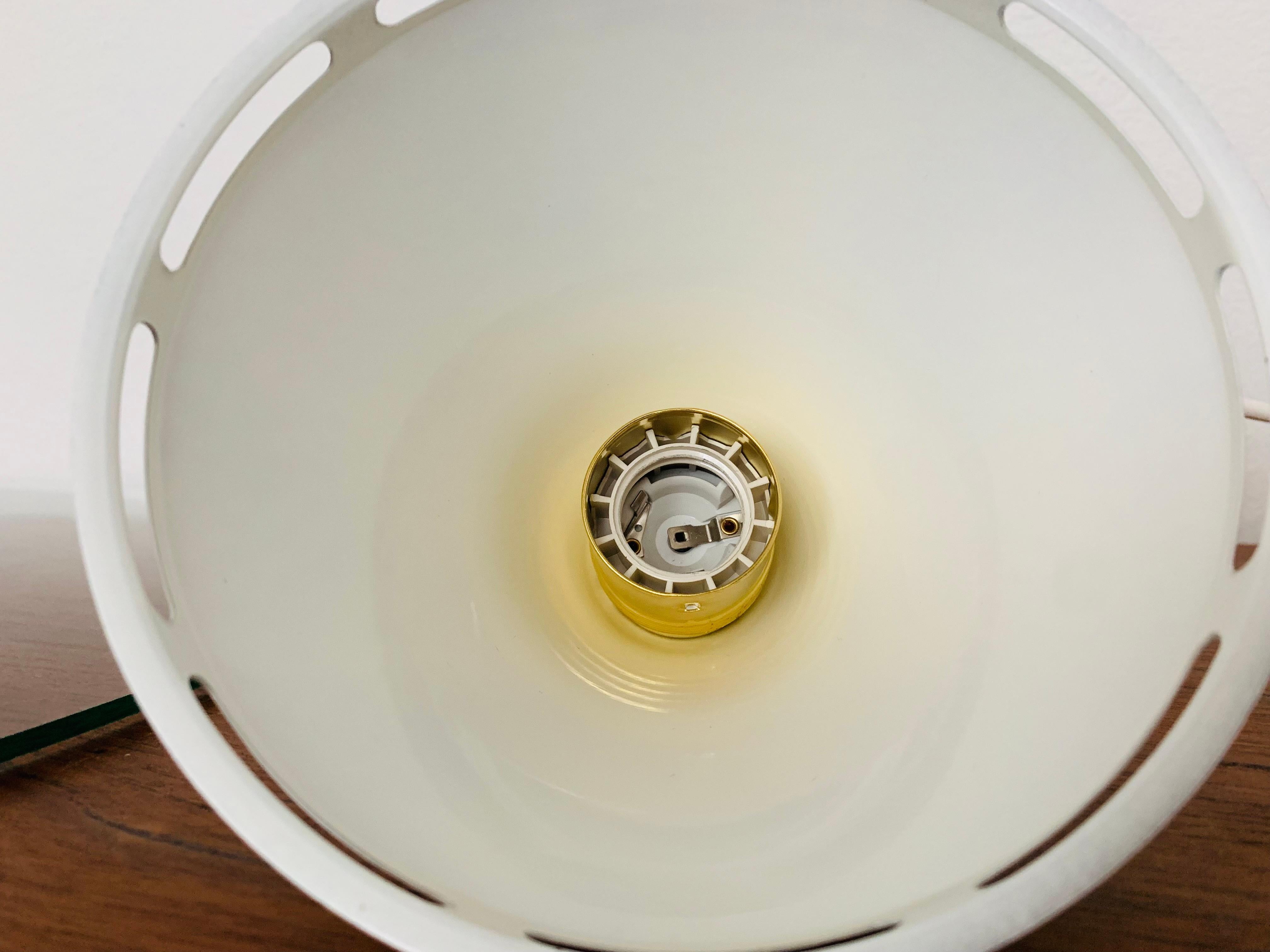 Lampada a sospensione in ottone in vendita 7