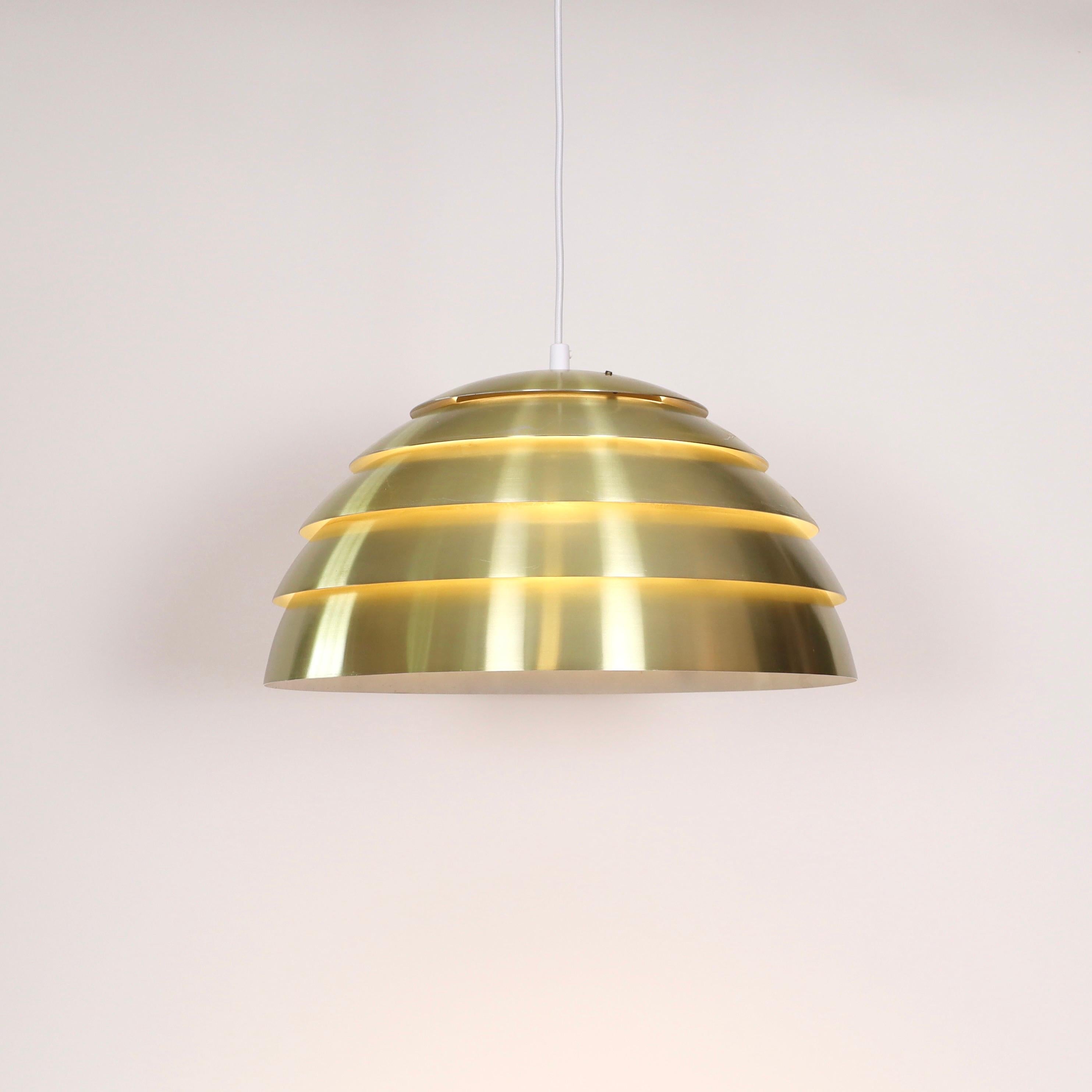 Fine XX secolo Lampada a sospensione in ottone di Hans-Agne Jakobsson, anni '70, Svezia in vendita
