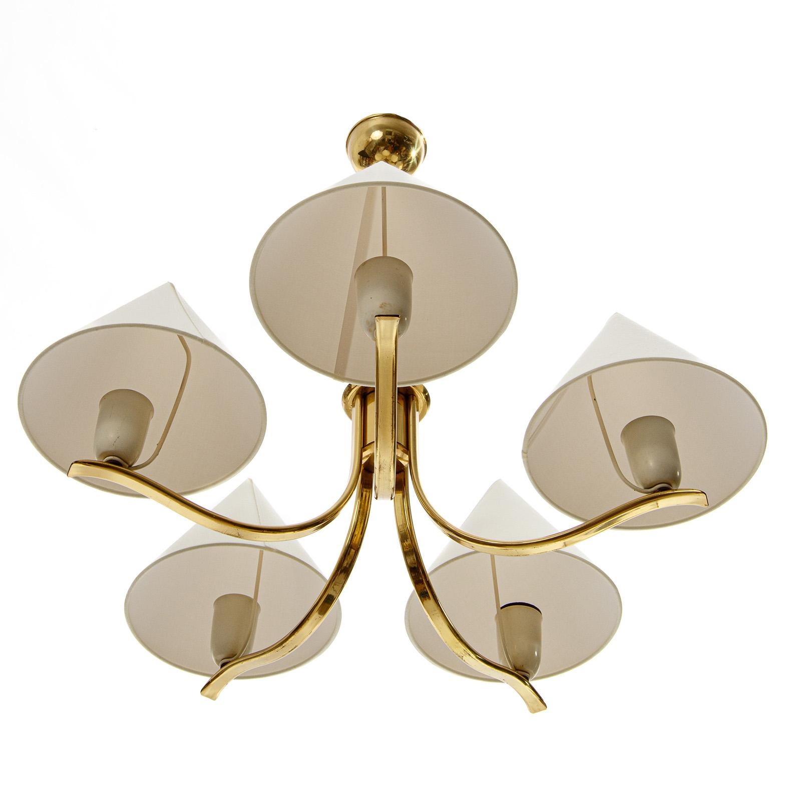 Brass Pendant Light Chandelier by Rupert Nikoll, Conical Cream Shades, 1960s For Sale 4