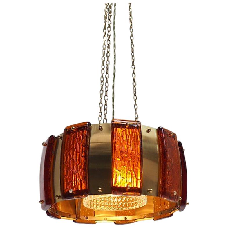 Brass Pendant with Thick Amber Glass Pieces, Danish Midcentury Design, 1960s im Angebot