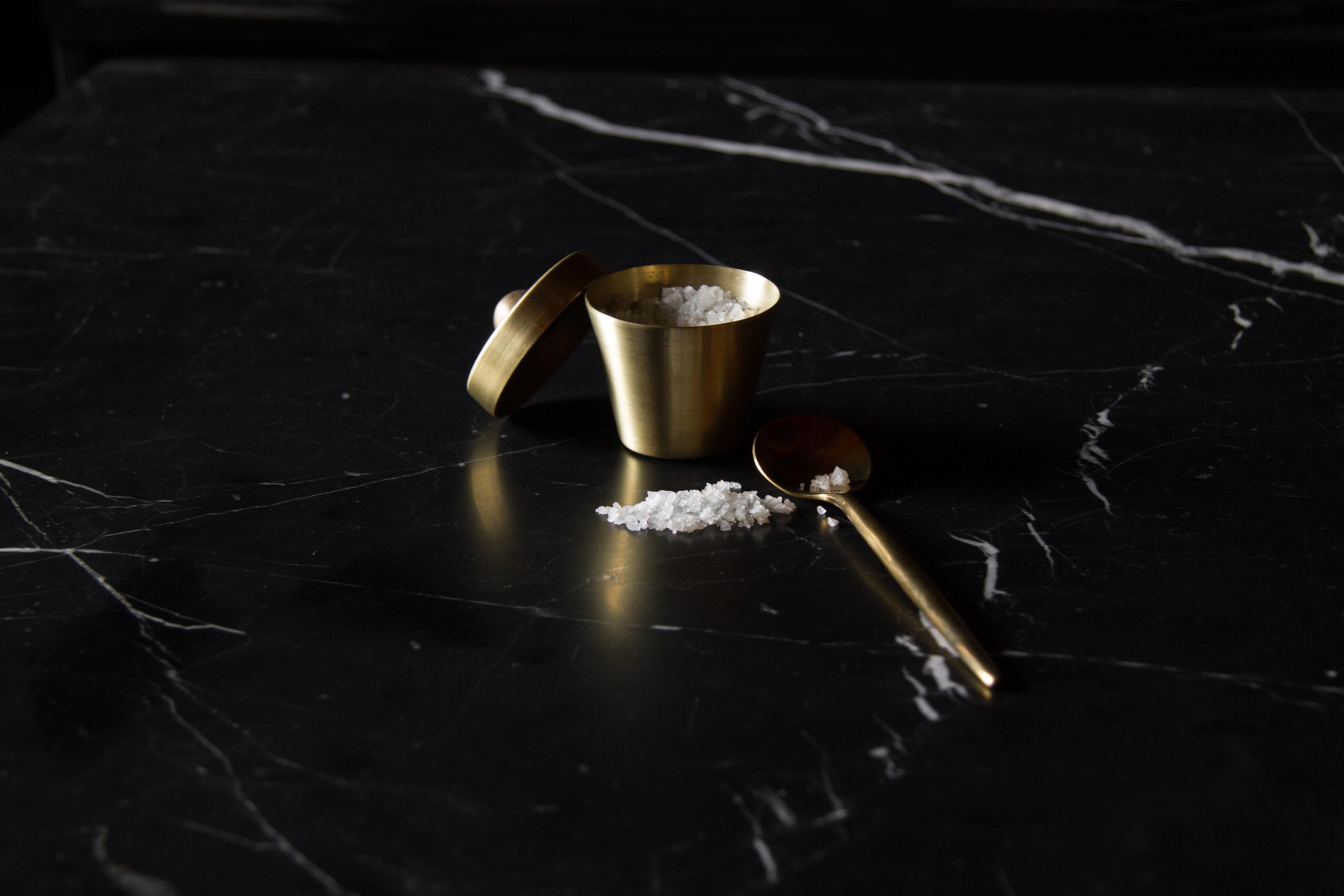 The (wh)ORE HAüS STUDIOS small goods collection was made for those that wanted to experience the (wh)ORE HAüS brand without committing to our larger pieces. The brass pinch dish is made of spun solid brass. Spoon is not included.

(wh)ORE HAüS