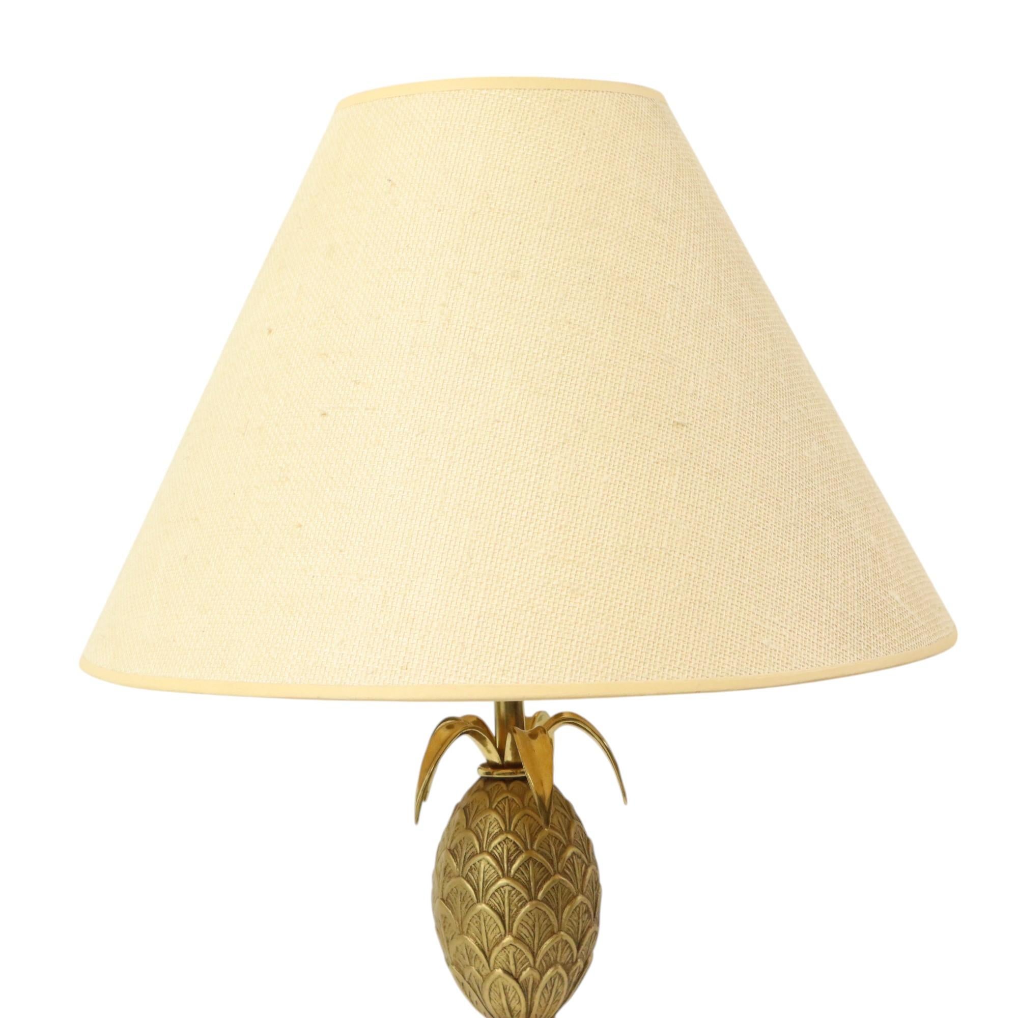 Brass Pineapple Lamp Style Maison Charles Hollywood Regency In Good Condition For Sale In Poperinge, BE