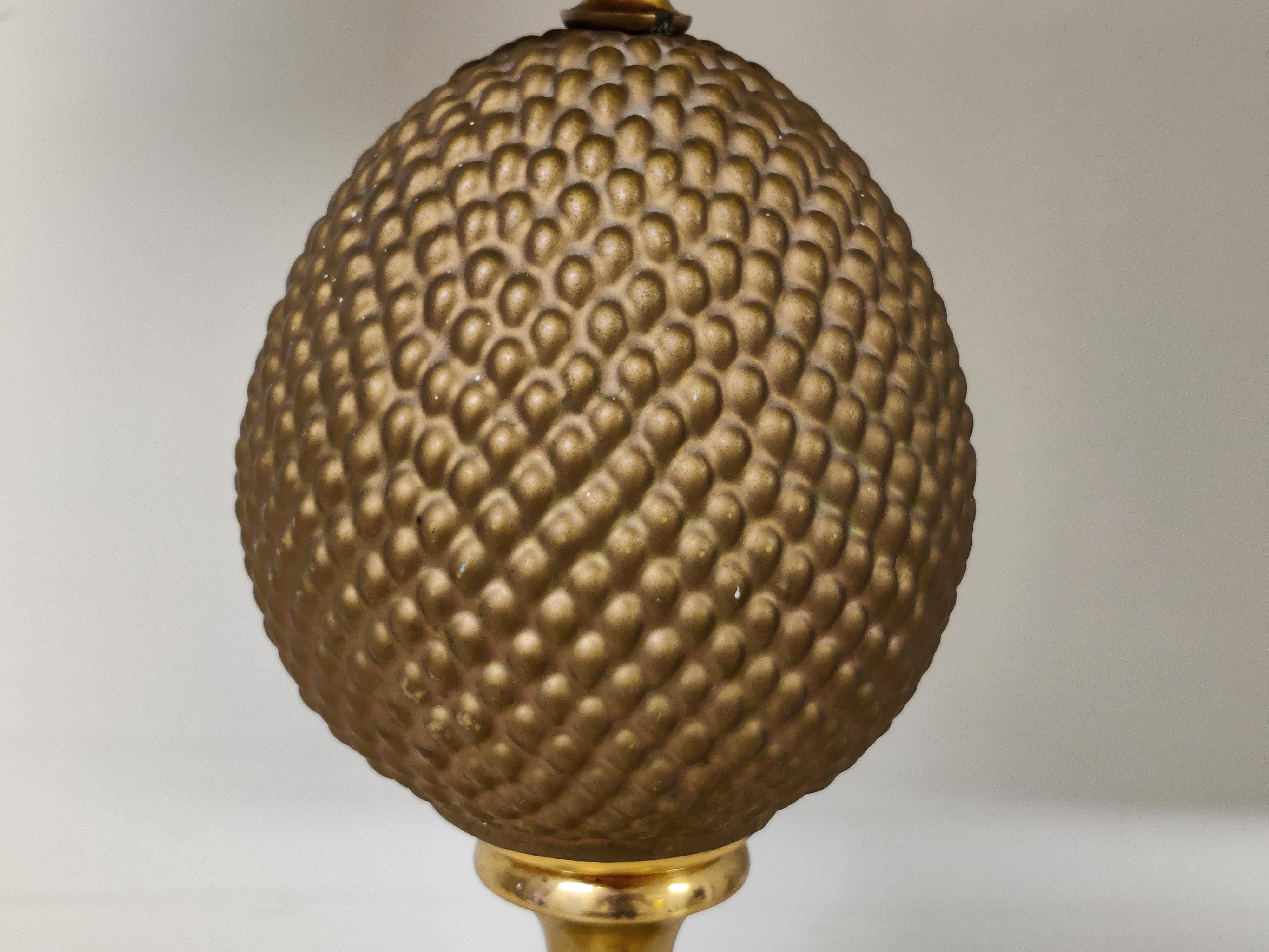 Lámpara de sobremesa Piña de latón, años 70 Latón en venta