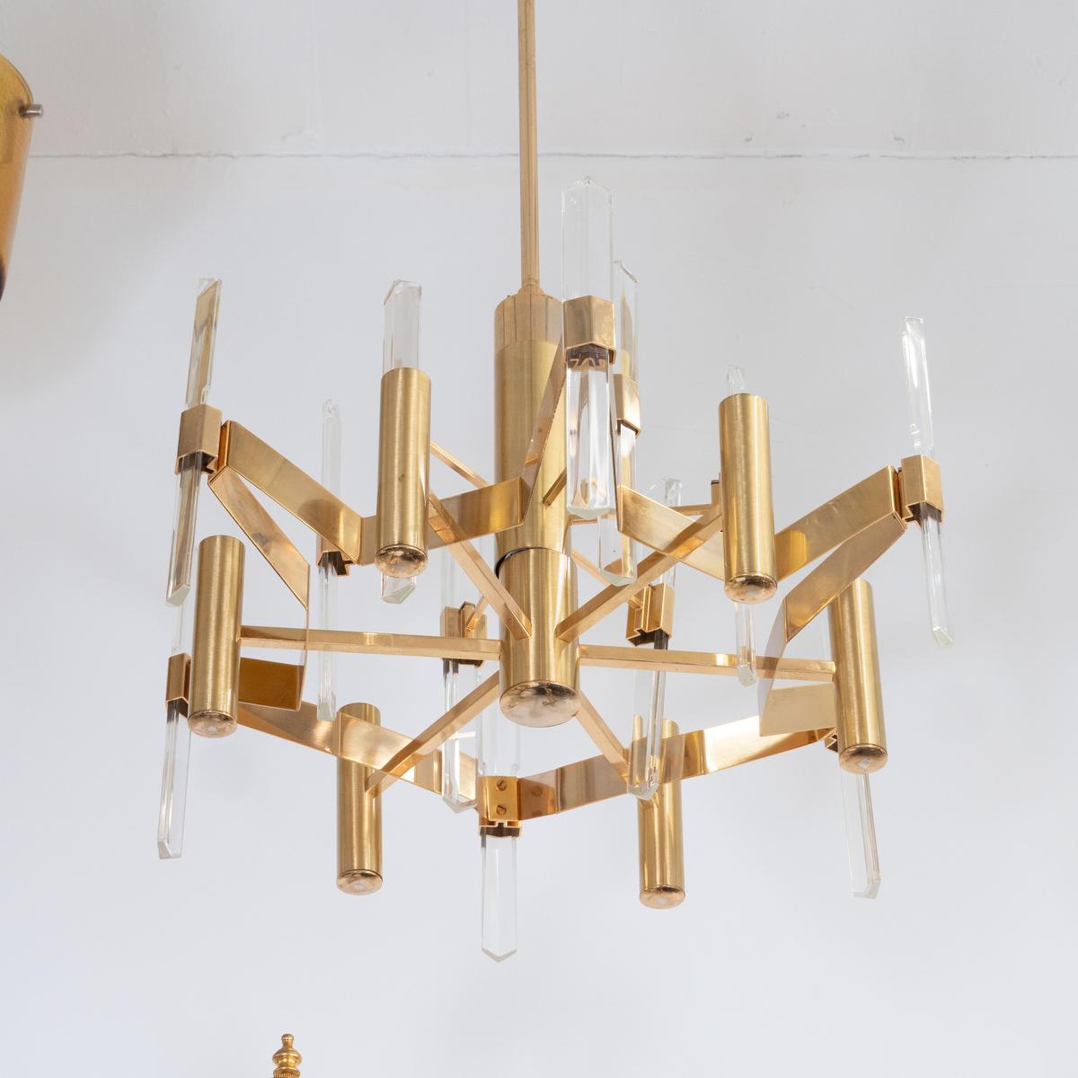 Mid-20th Century Brass Plated Crystal Prism Chandelier by Sciolari For Sale
