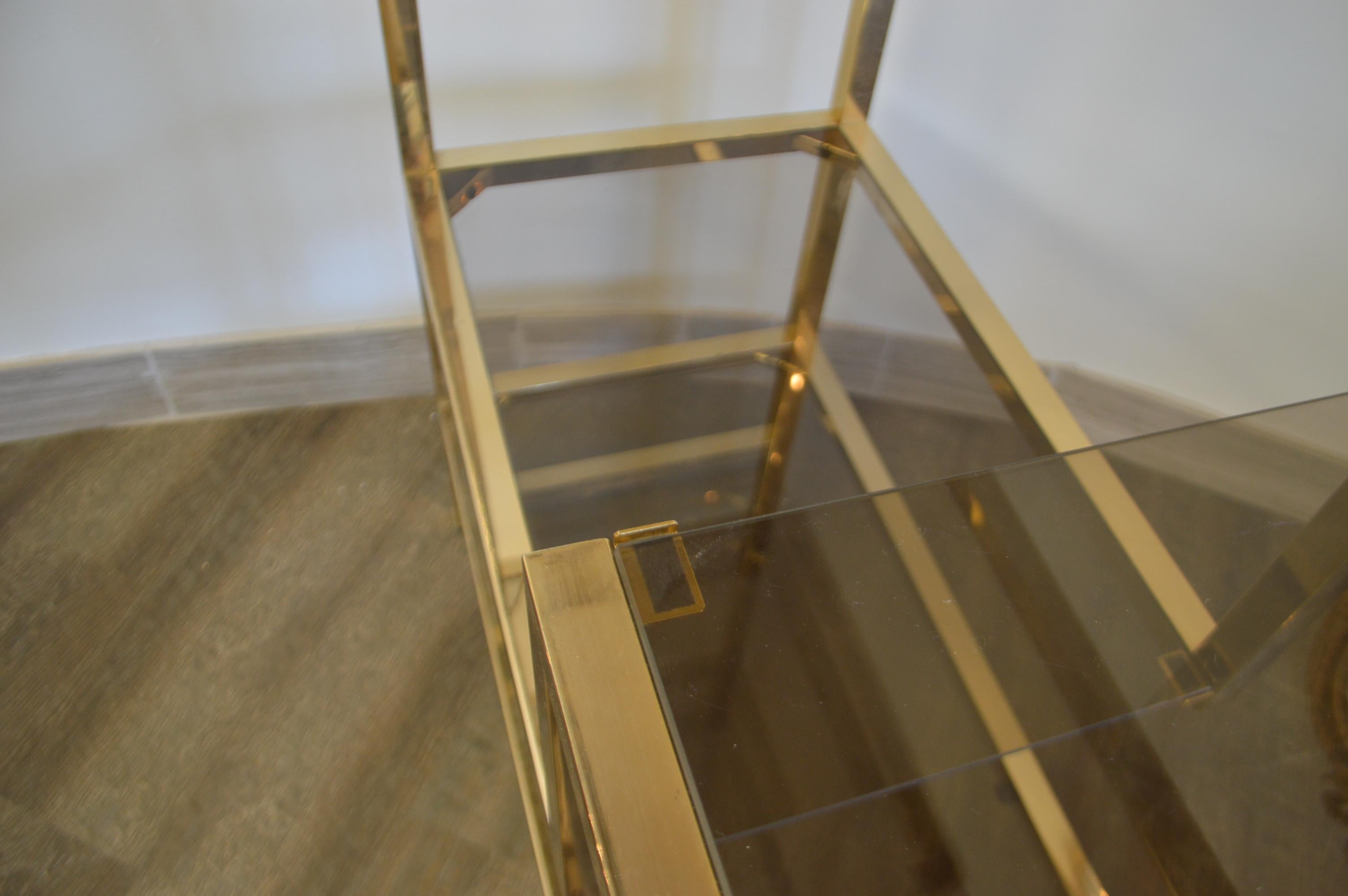 Brass Plated Étagère, Shelving Unit, 7 Smoke Glass Shelves In Good Condition In Oakville, ON