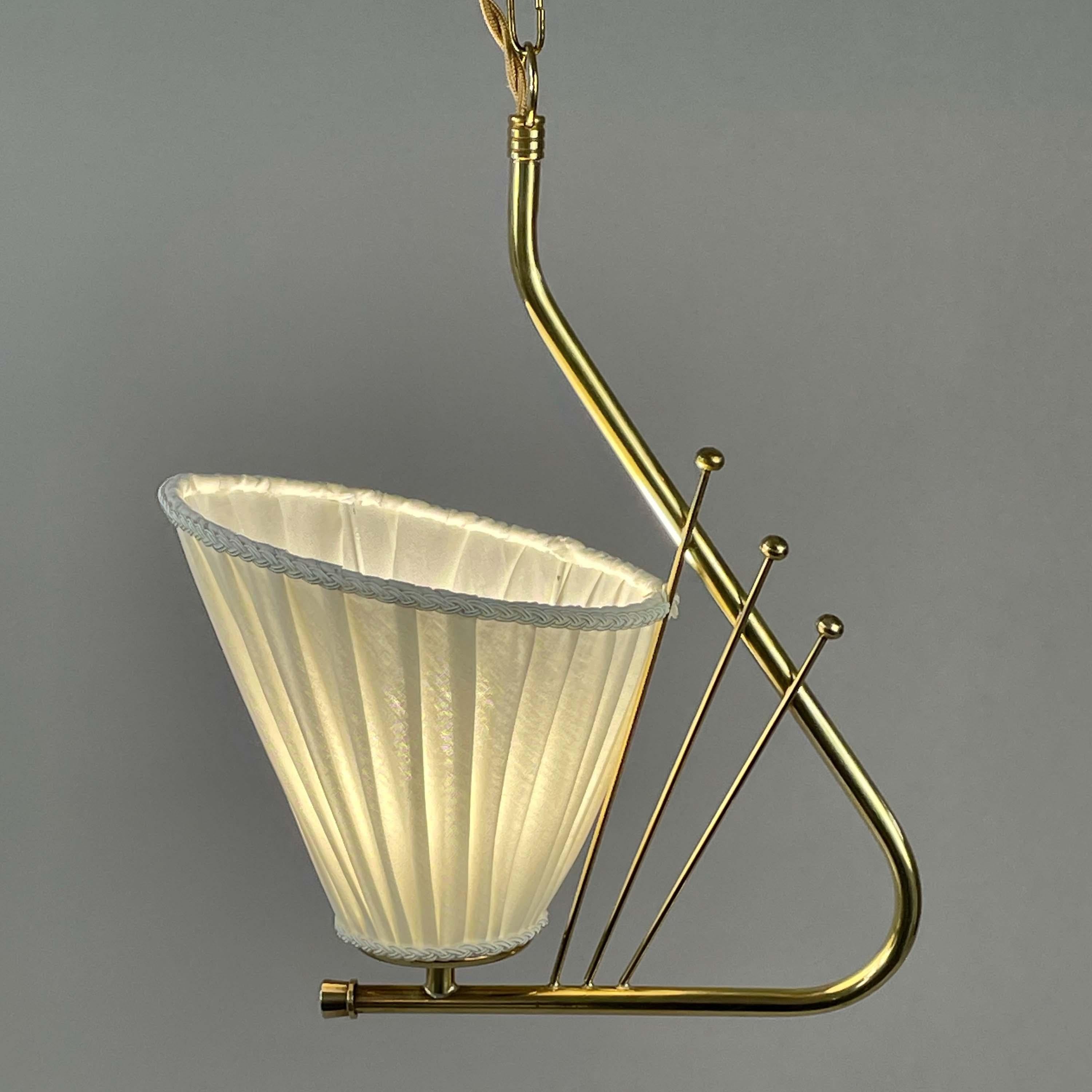 Pendentif en laiton et tissu plissé, Suède, années 1940 en vente 1