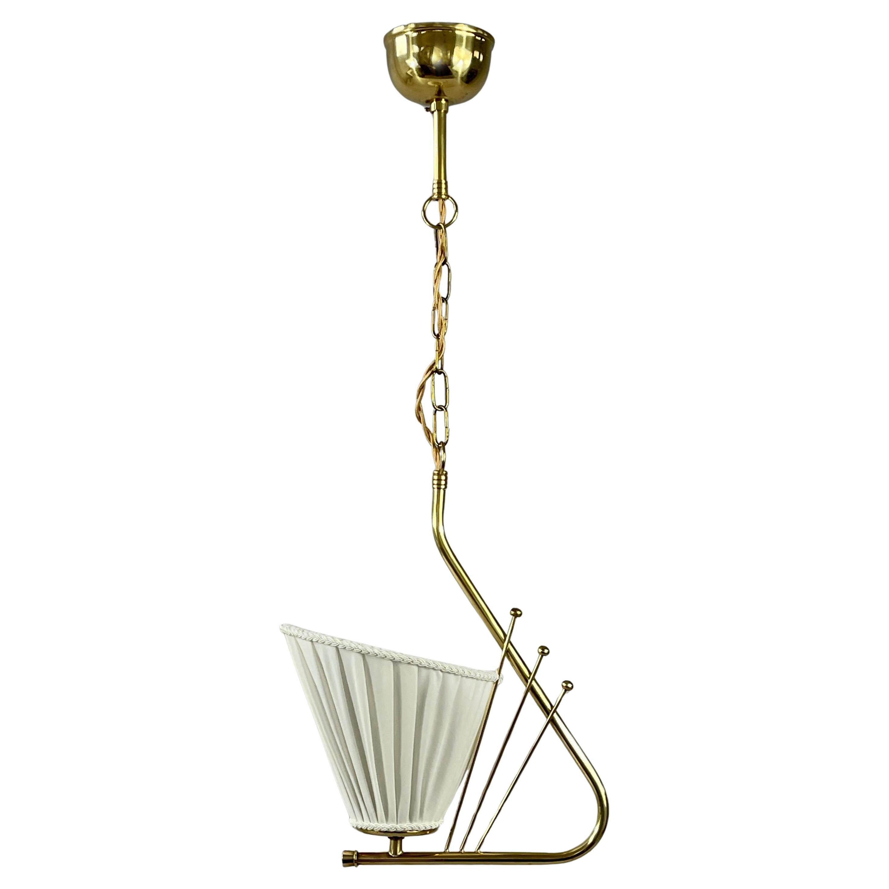 Pendentif en laiton et tissu plissé, Suède, années 1940 en vente