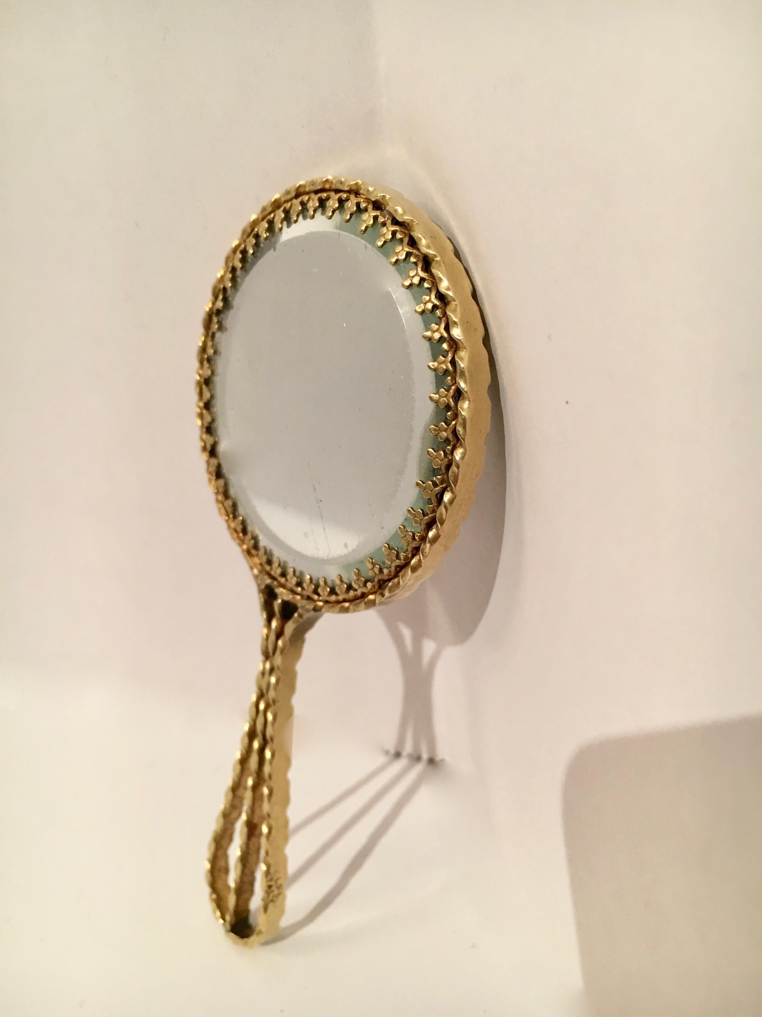 Miroir de poche en laiton Bon état - En vente à Los Angeles, CA