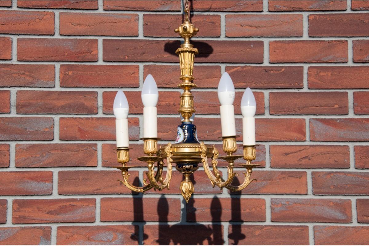 Brass & Porcelain Chandelier, France, circa 1950 In Good Condition For Sale In Chorzów, PL