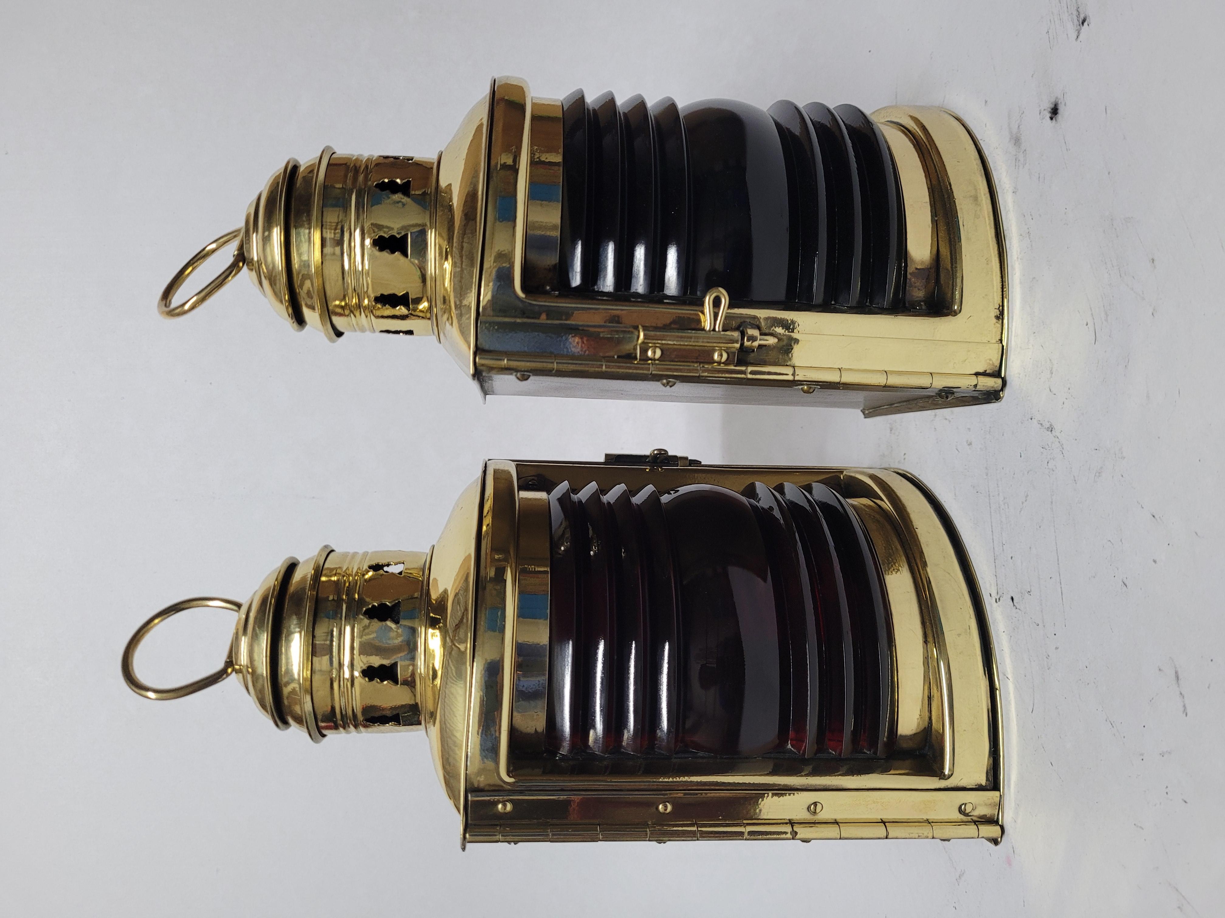 Brass Port and Starboard Boat Lanterns In Good Condition For Sale In Norwell, MA