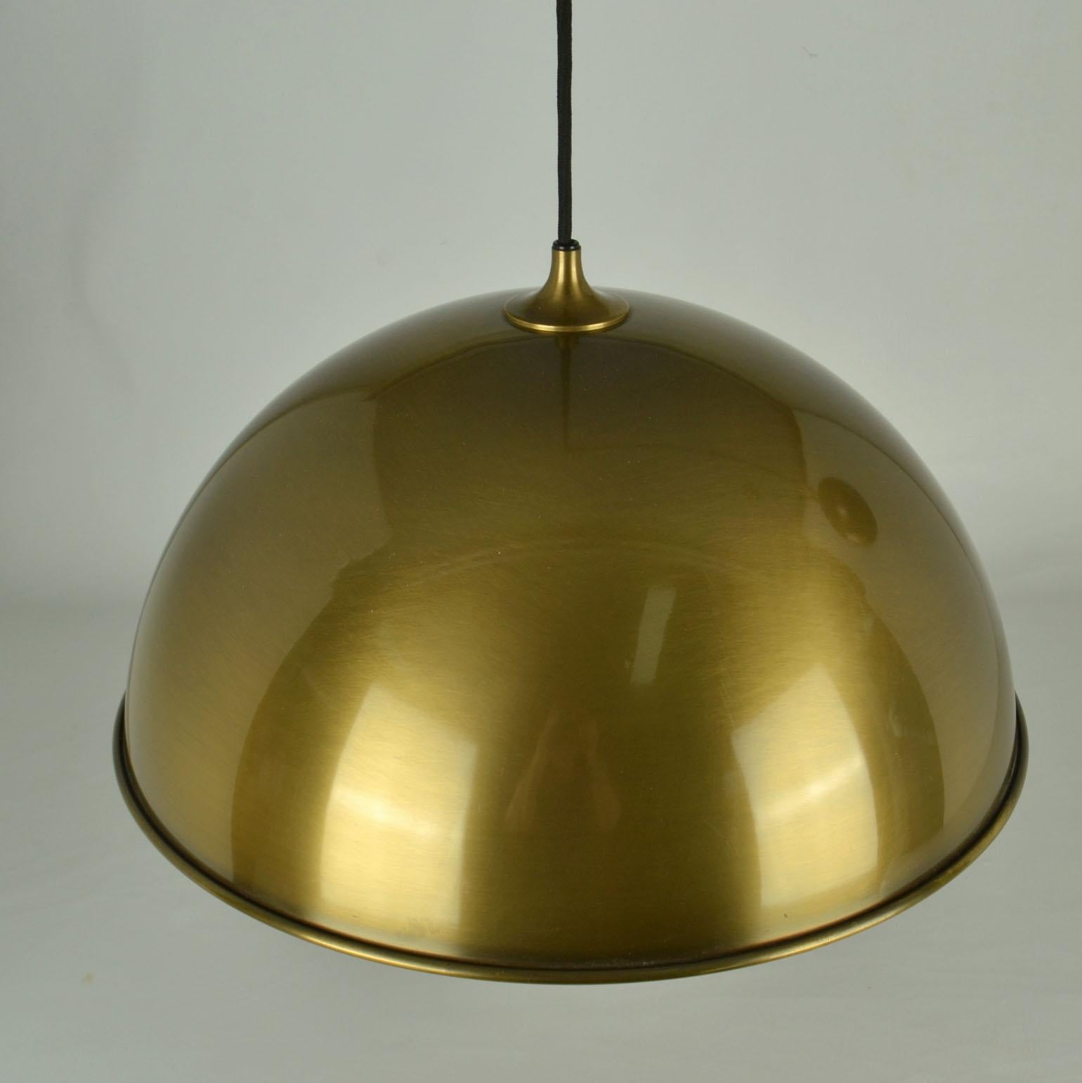 Brass 'Posa' Pendant Side Counter Weight by Florian Schulz In Excellent Condition For Sale In London, GB